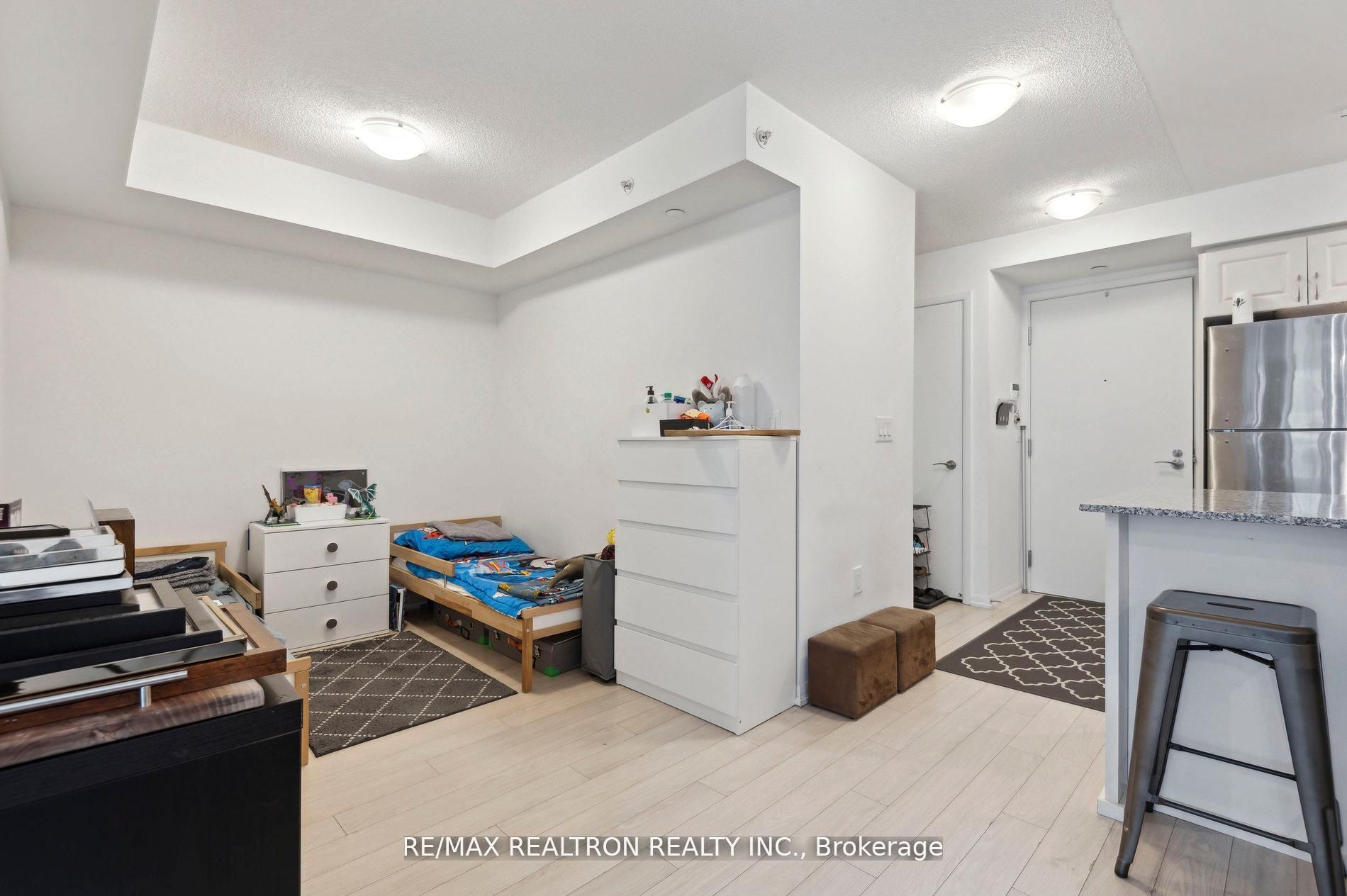 #731 - 3091 Dufferin Street Property Photo 18