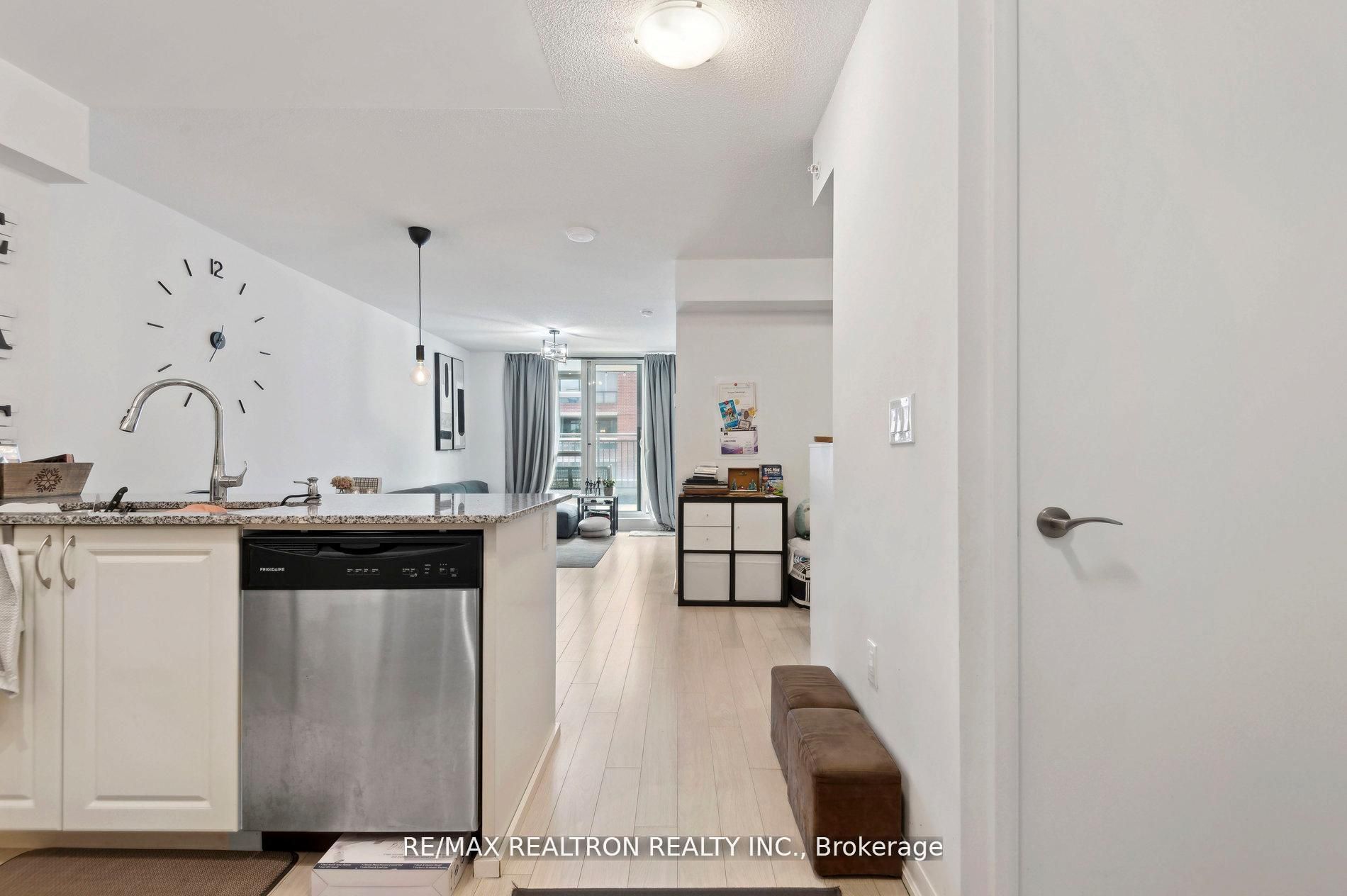 #731 - 3091 Dufferin Street Property Photo 25