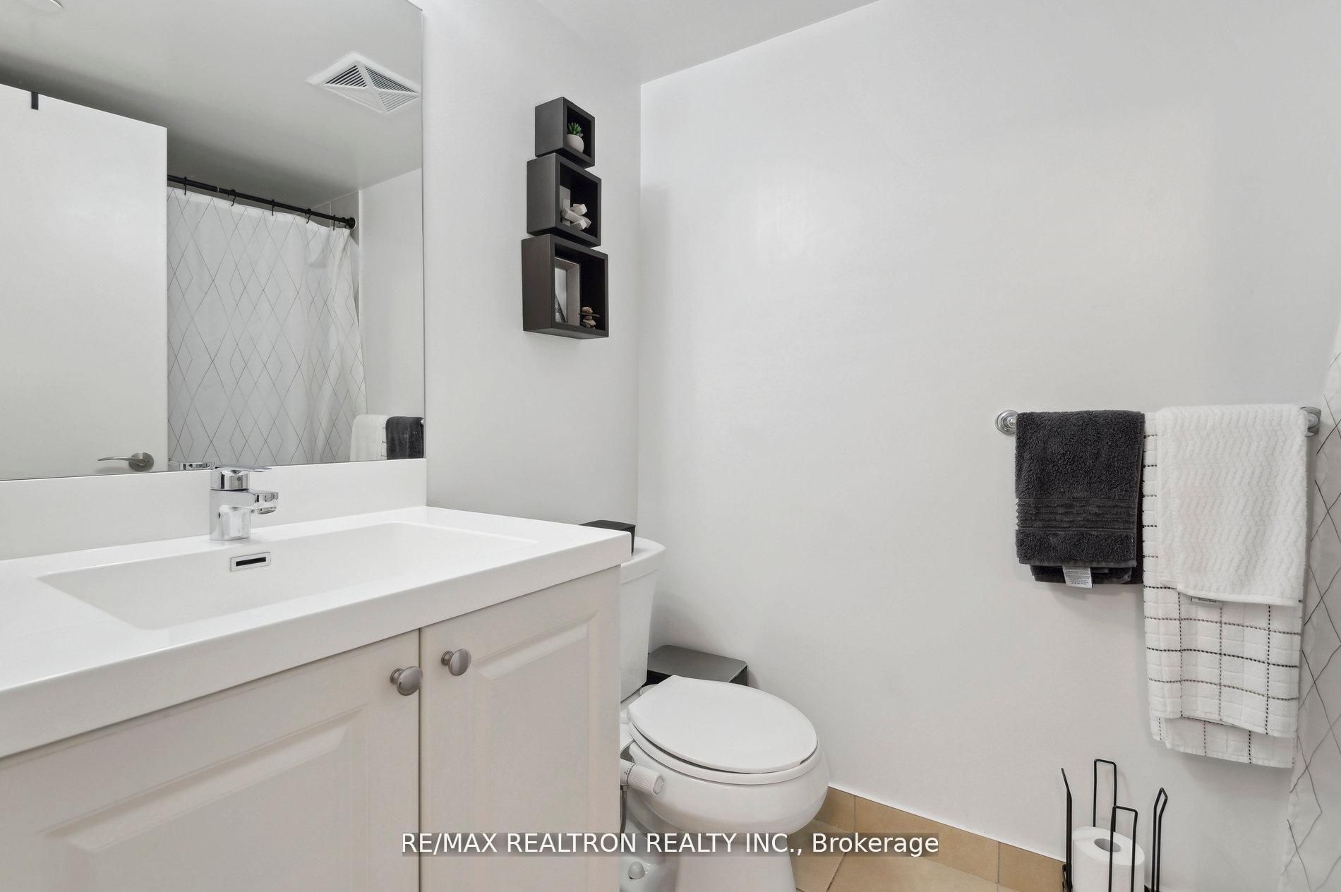 #731 - 3091 Dufferin Street Property Photo 26