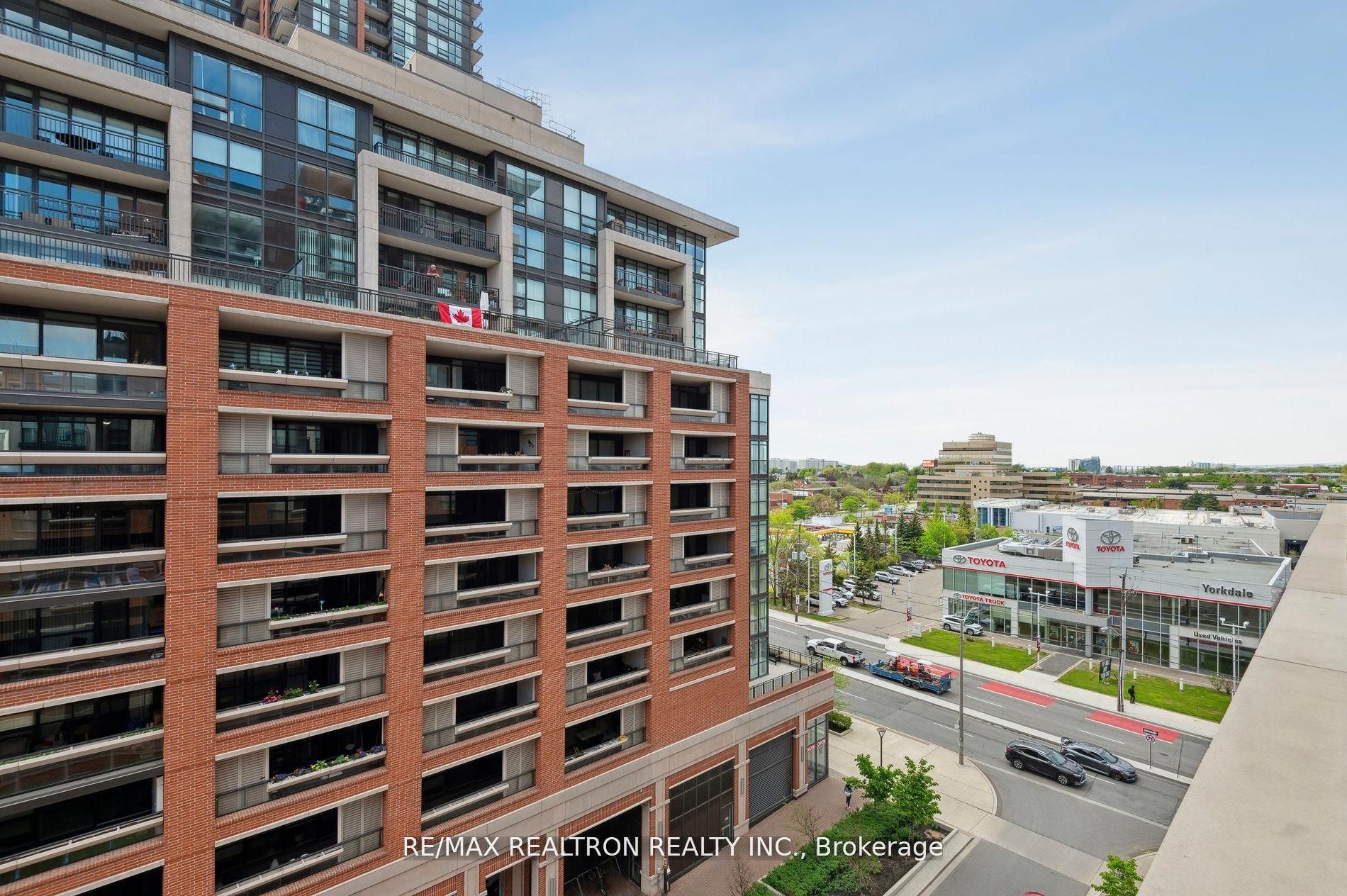 #731 - 3091 Dufferin Street Property Photo 33