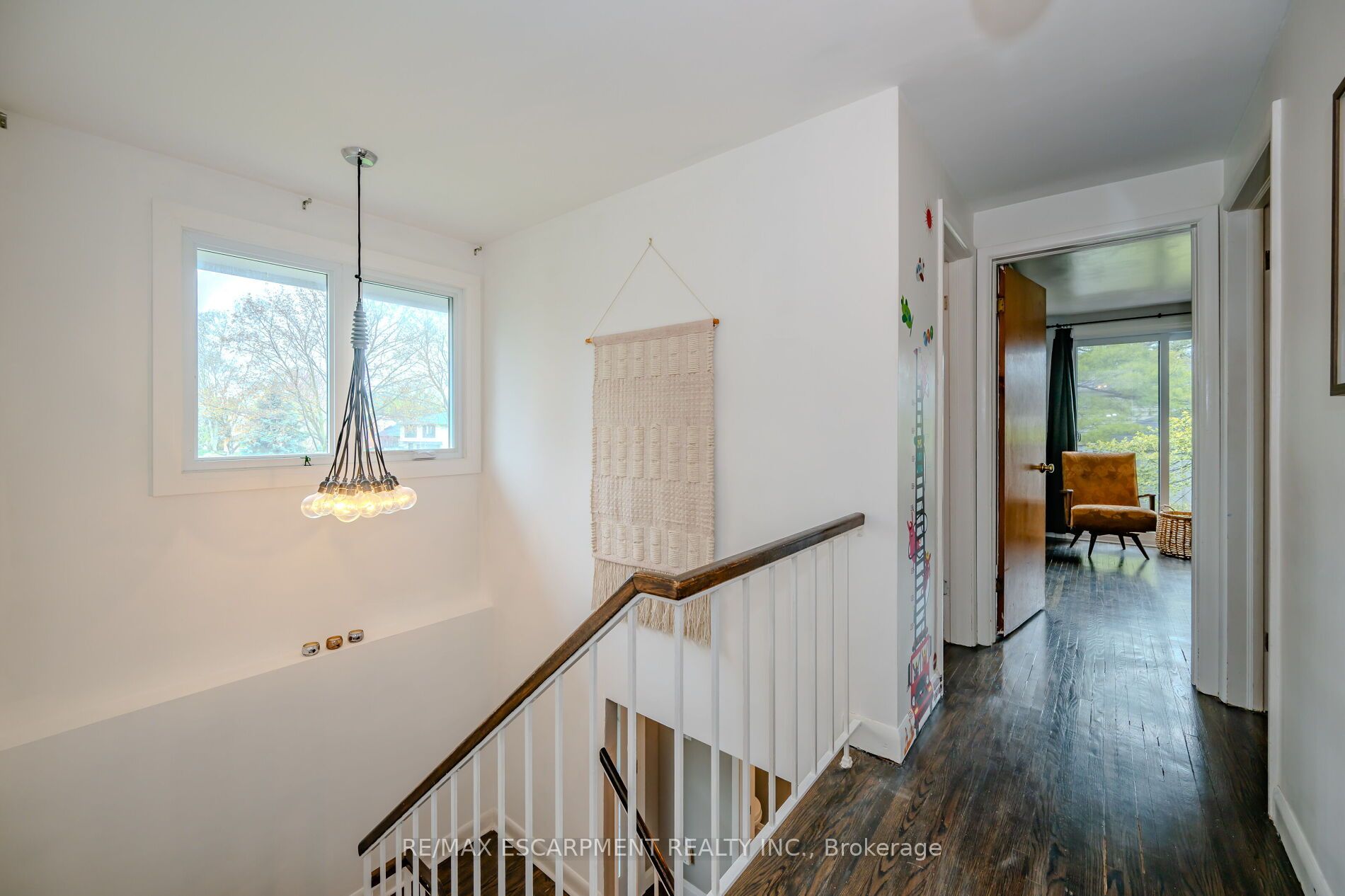 260 Linwood Cres Property Photo 46