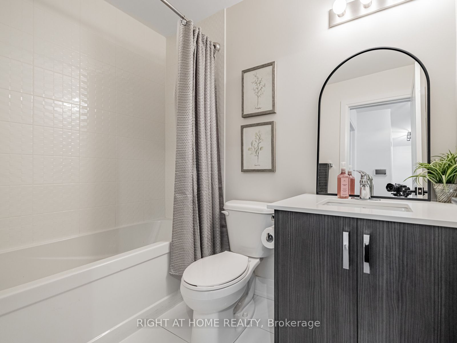 1800 Mitoff Pl Property Photo 23