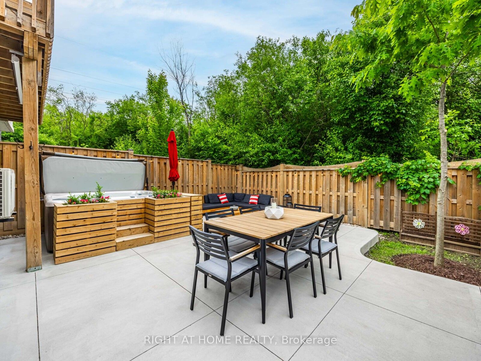 1800 Mitoff Pl Property Photo 26