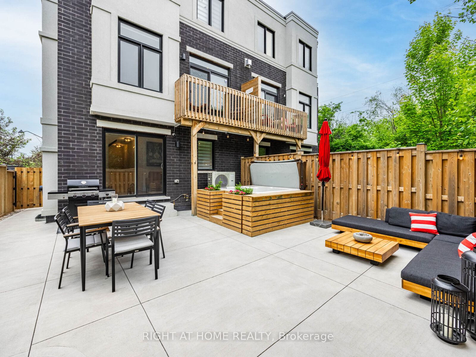 1800 Mitoff Pl Property Photo 27