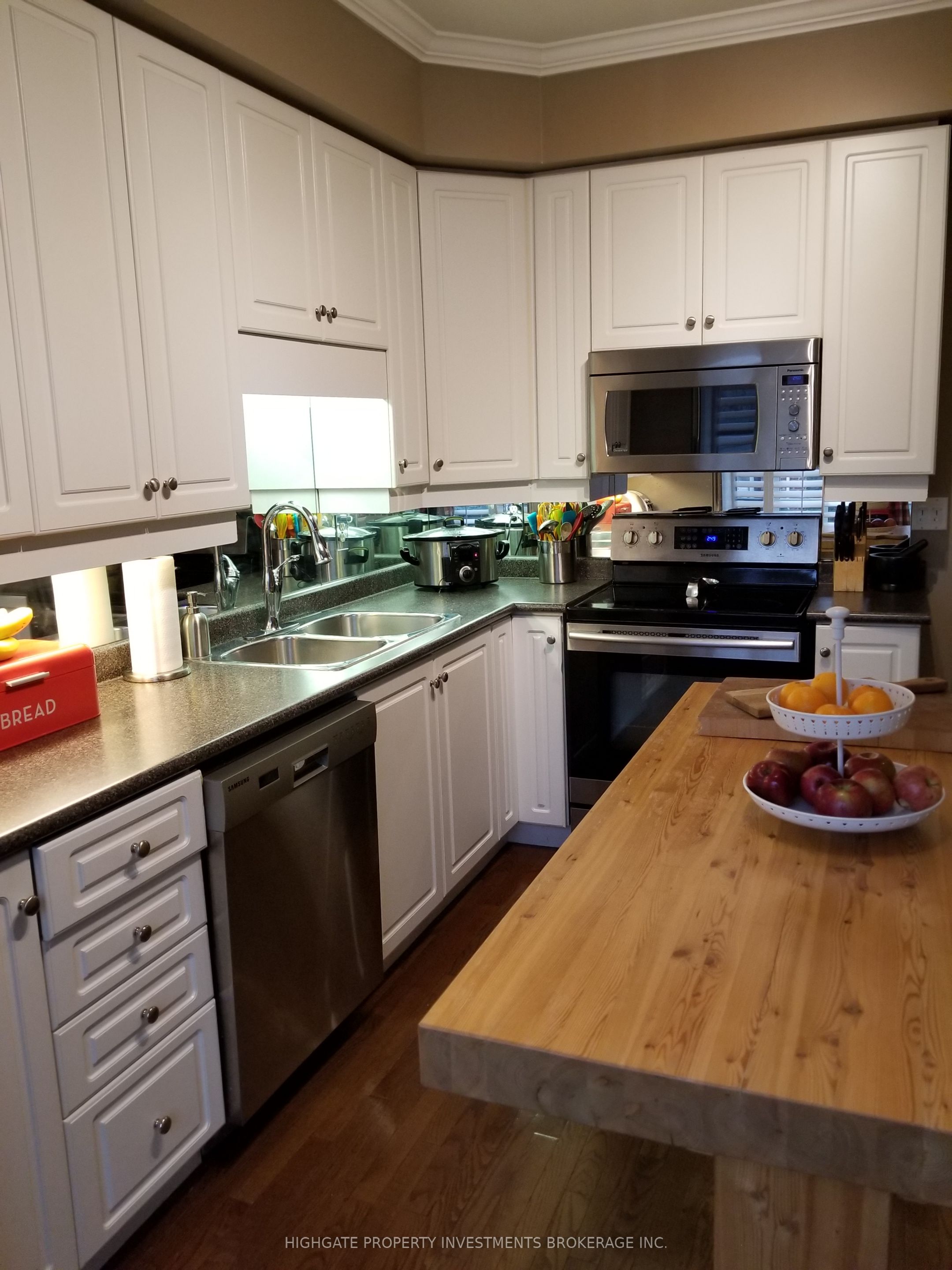 17 San Remo Terrace Property Photo 2