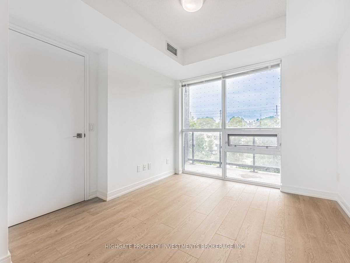 20 Thomas Riley Road 204 Property Photo 18