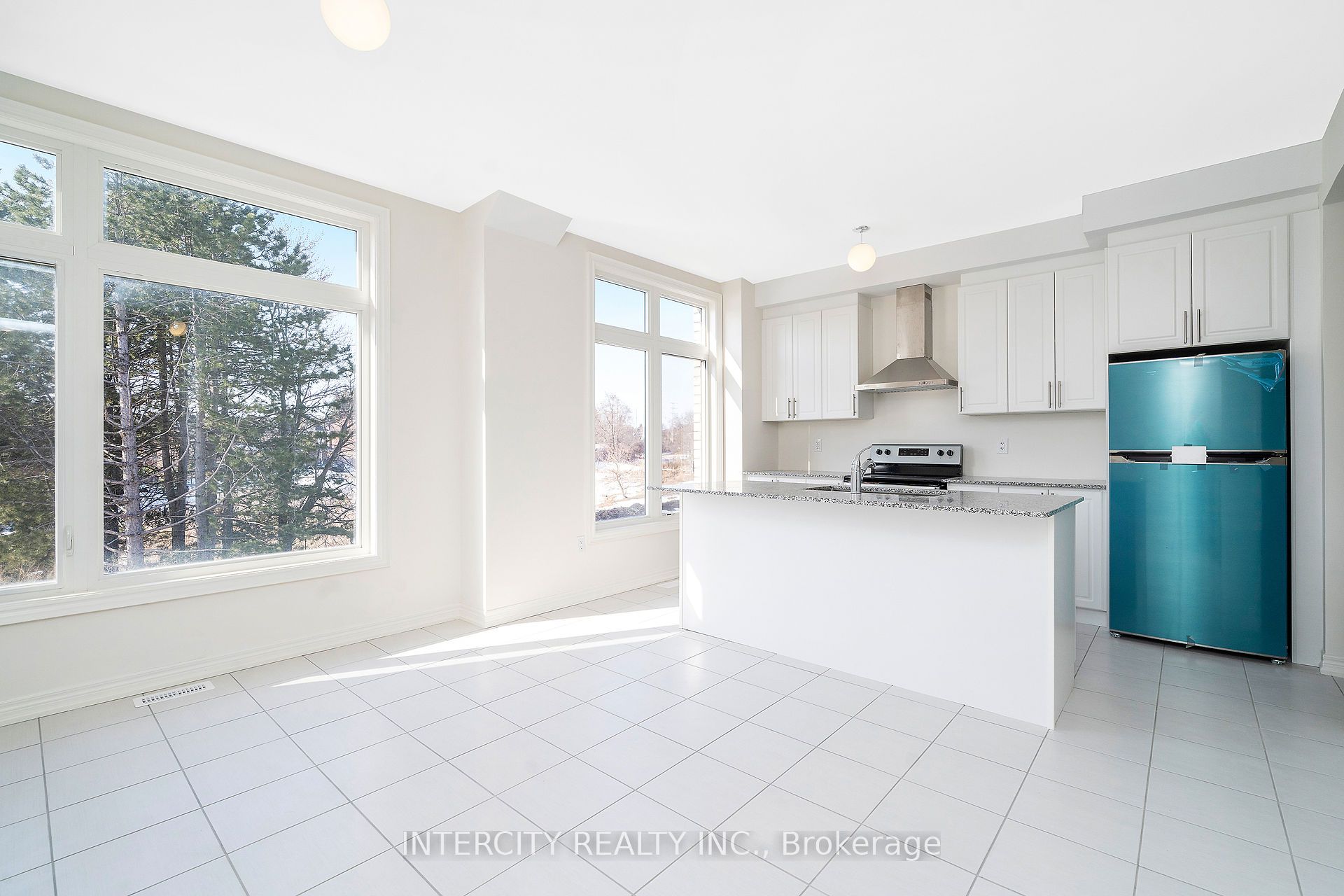 12 Queenpost Drive Property Photo 9