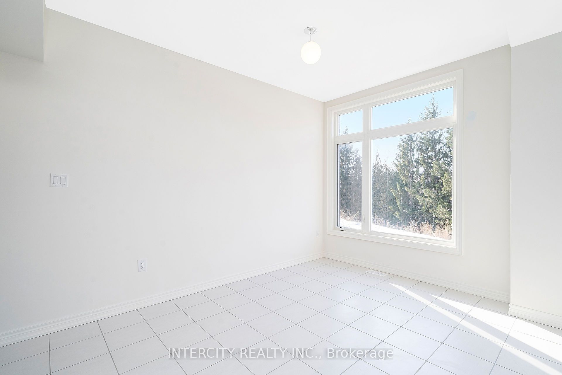 12 Queenpost Drive Property Photo 15