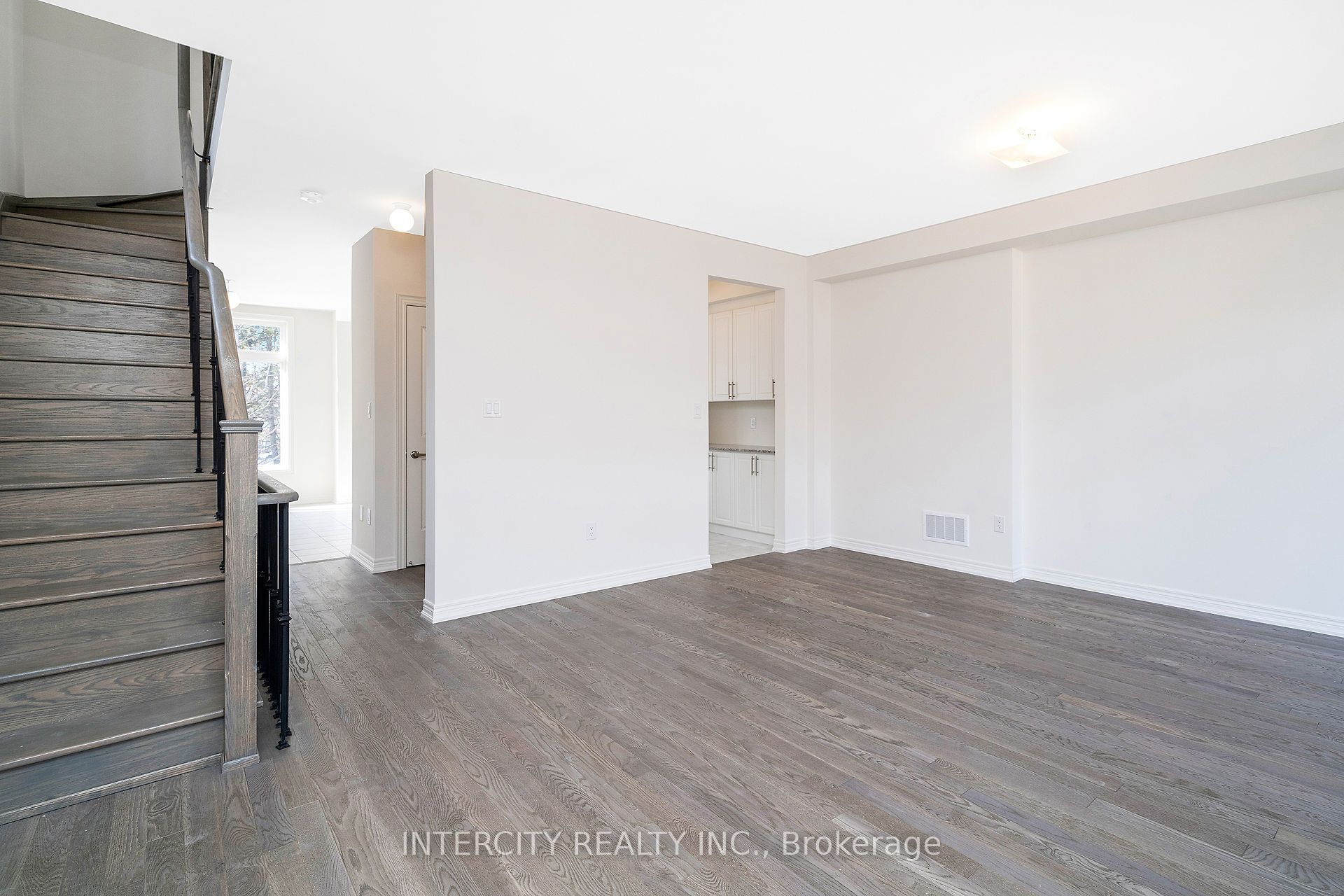 12 Queenpost Drive Property Photo 19