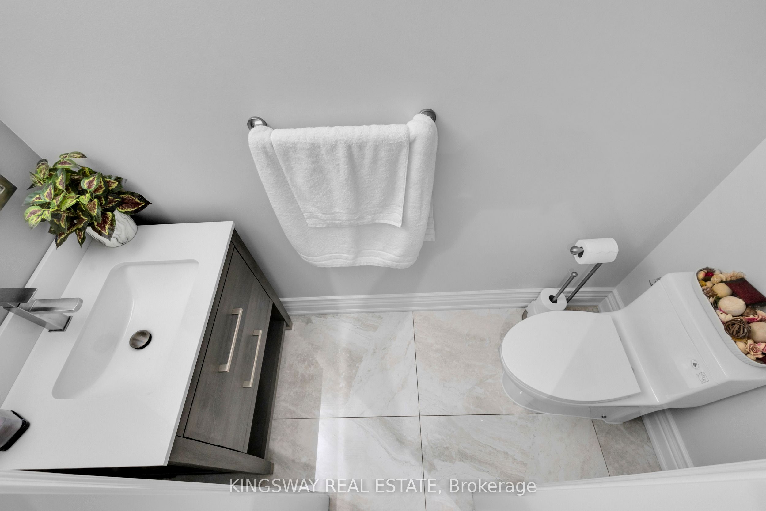 58 Leeward Dr Property Photo 8