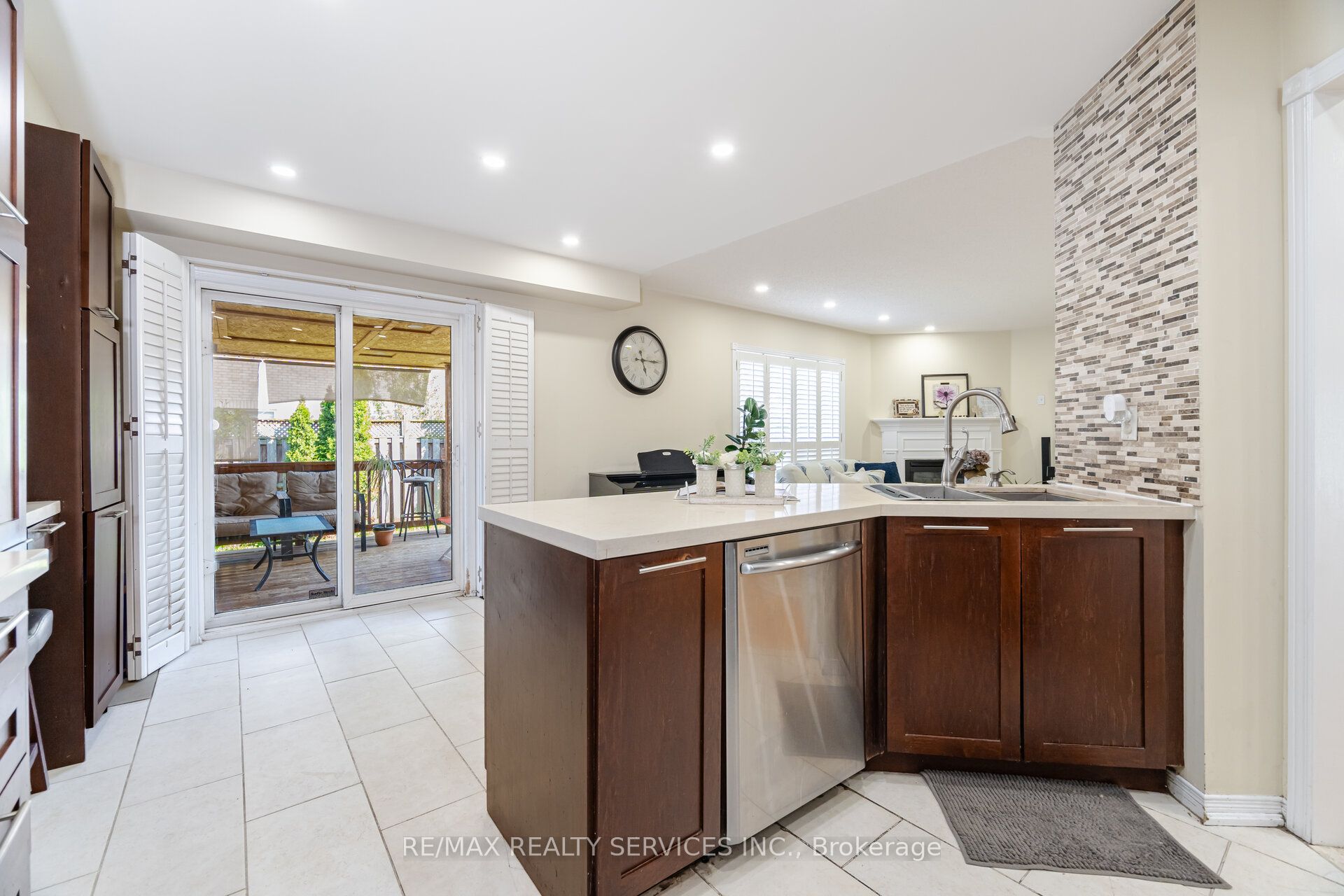 21 Queen Mary Dr Property Photo 16