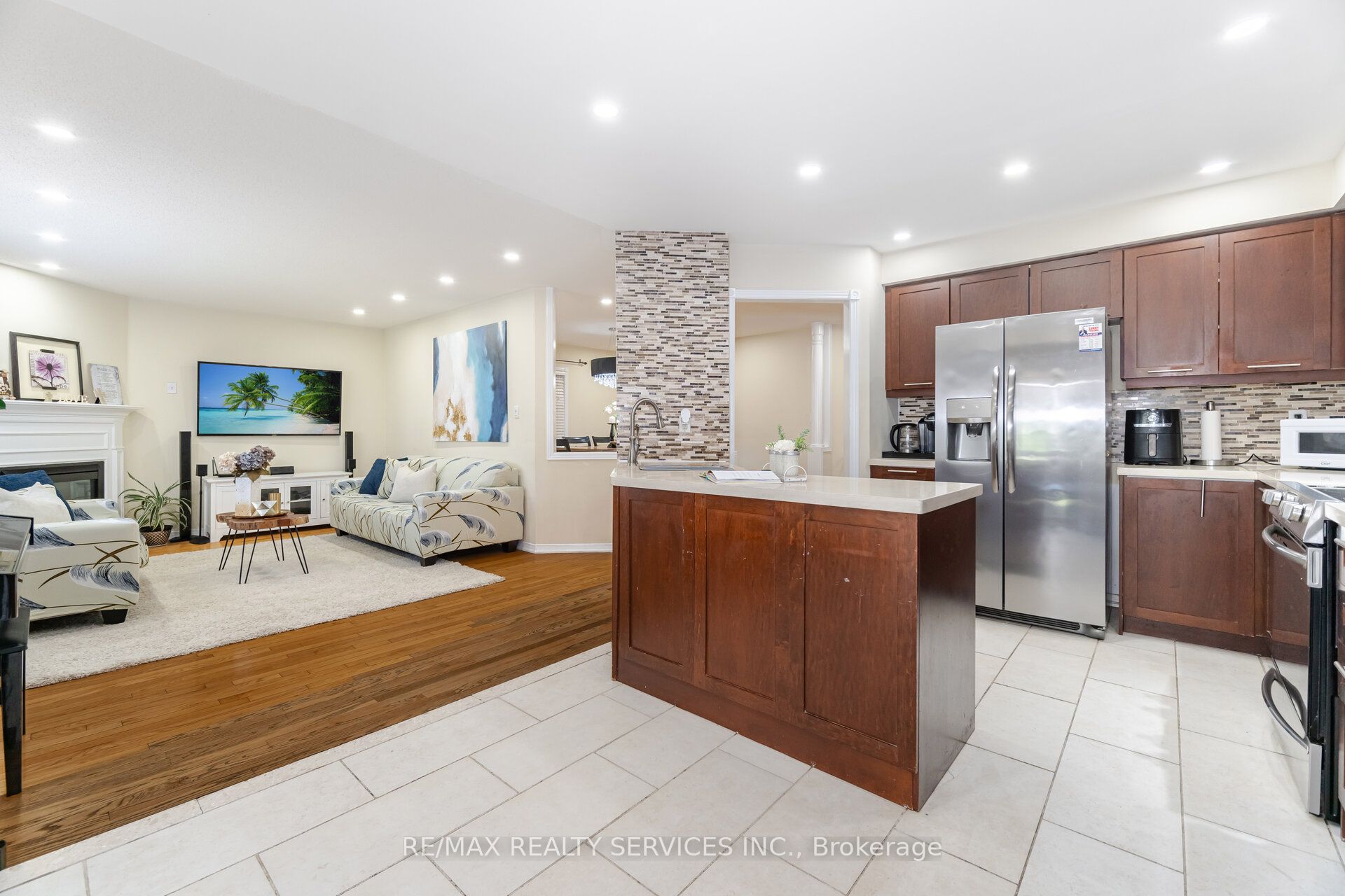 21 Queen Mary Dr Property Photo 18