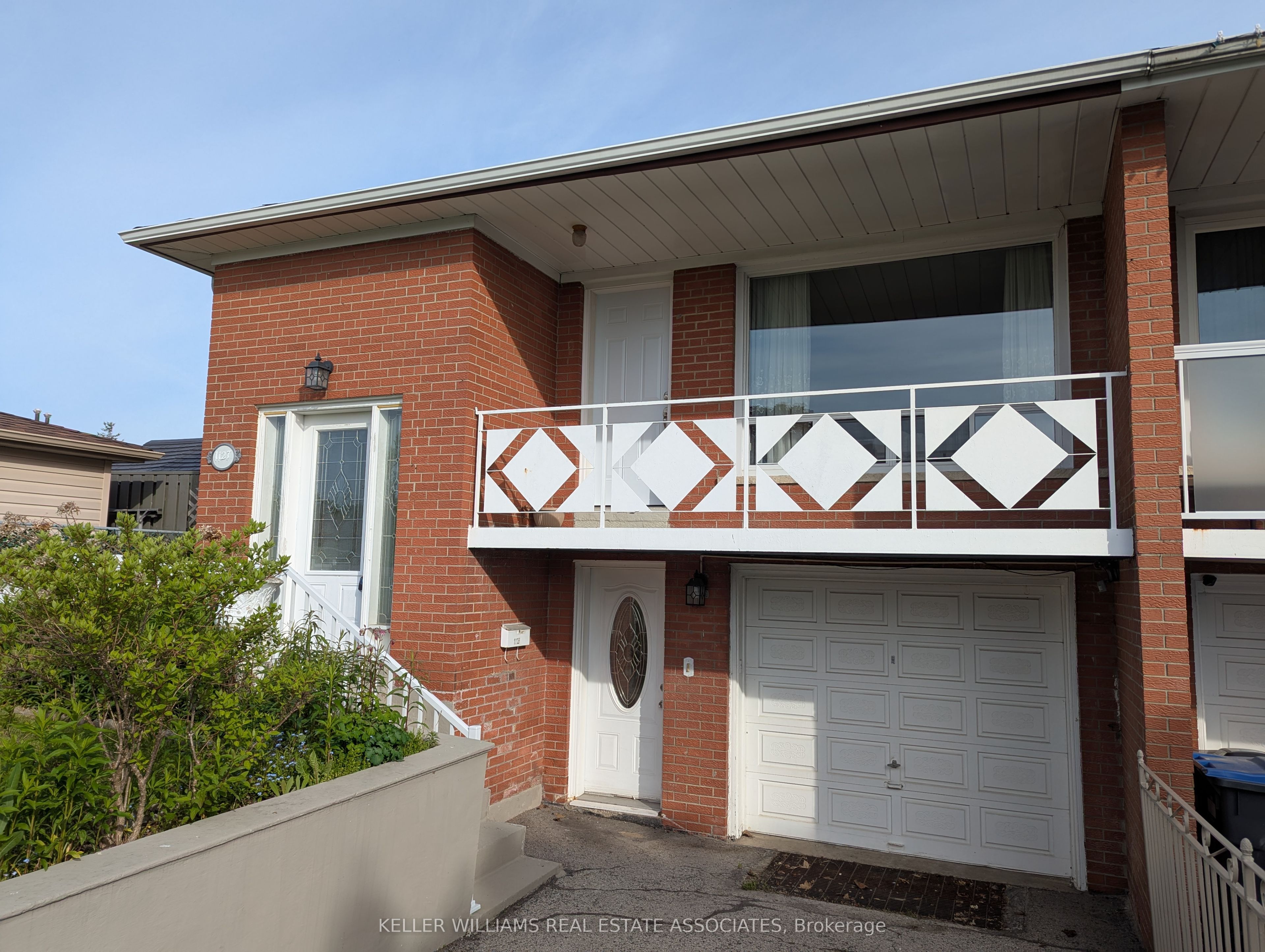 1127 Claredale Road Property Photo 1