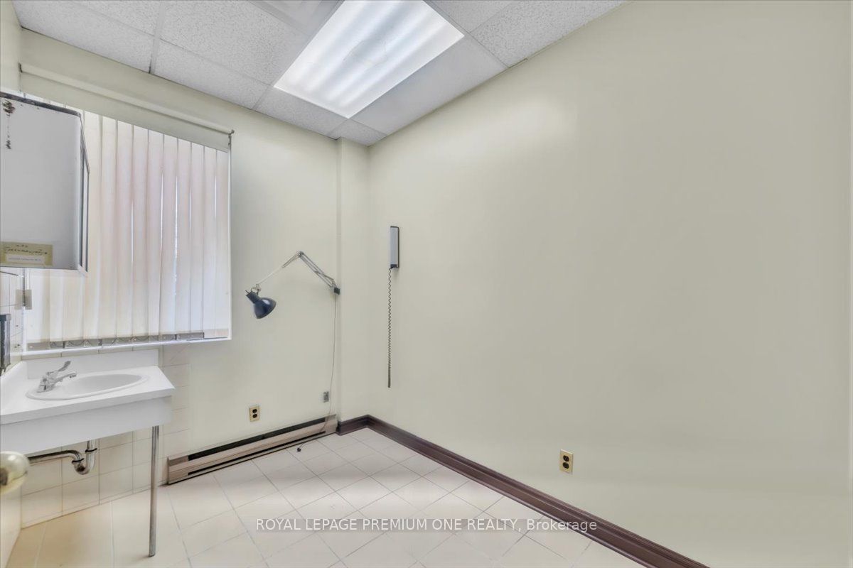 3530 Derry Road E 102 Property Photo 20