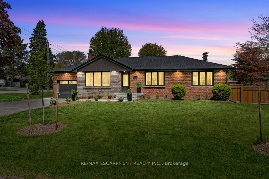 877 Condor Drive Property Photo 1