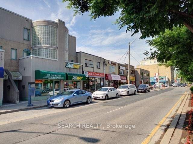 2983 Bloor Street W 2 Property Photo 3