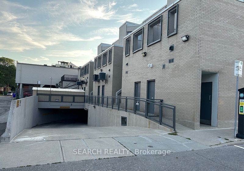 2983 Bloor Street W 2 Property Photo 15