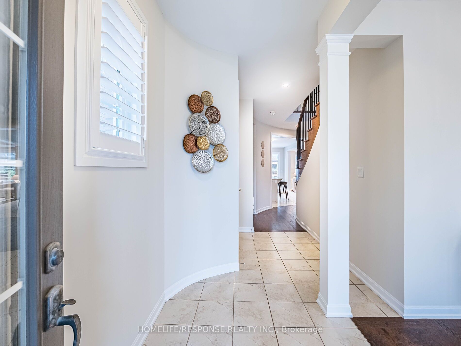 115 Beaveridge Avenue W Property Photo 2