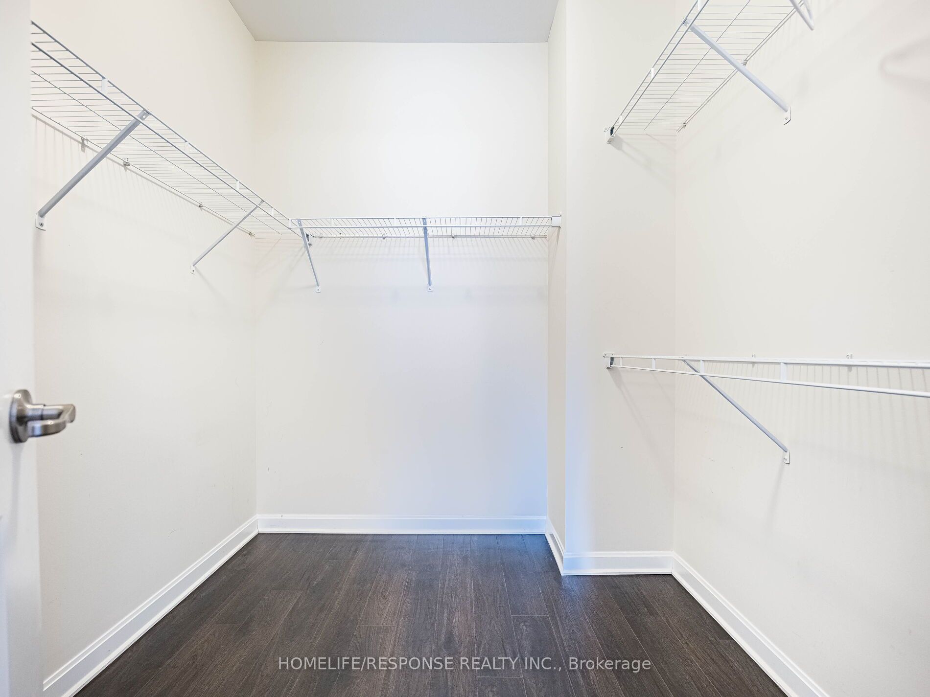 115 Beaveridge Avenue W Property Photo 19