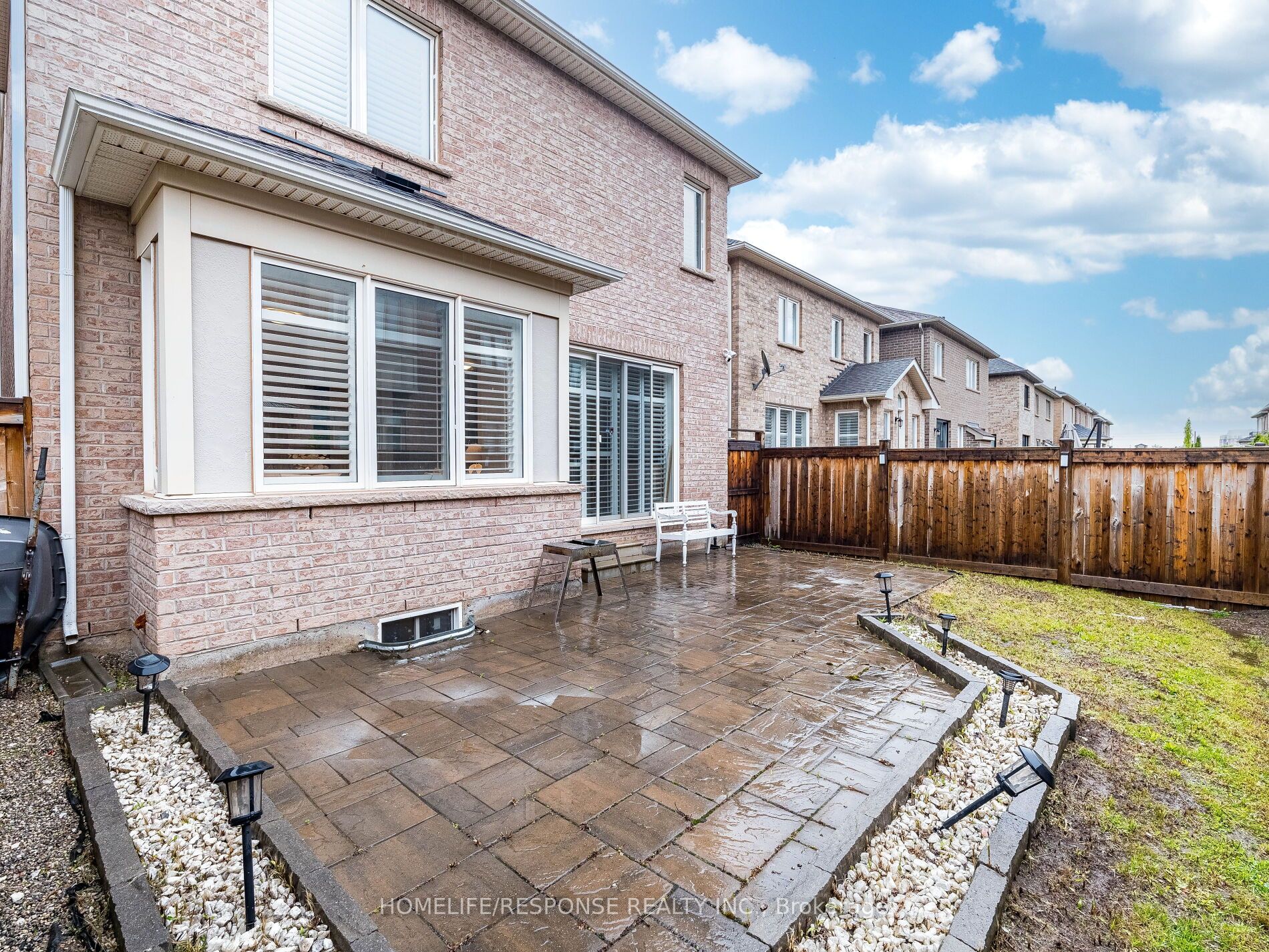 115 Beaveridge Avenue W Property Photo 38