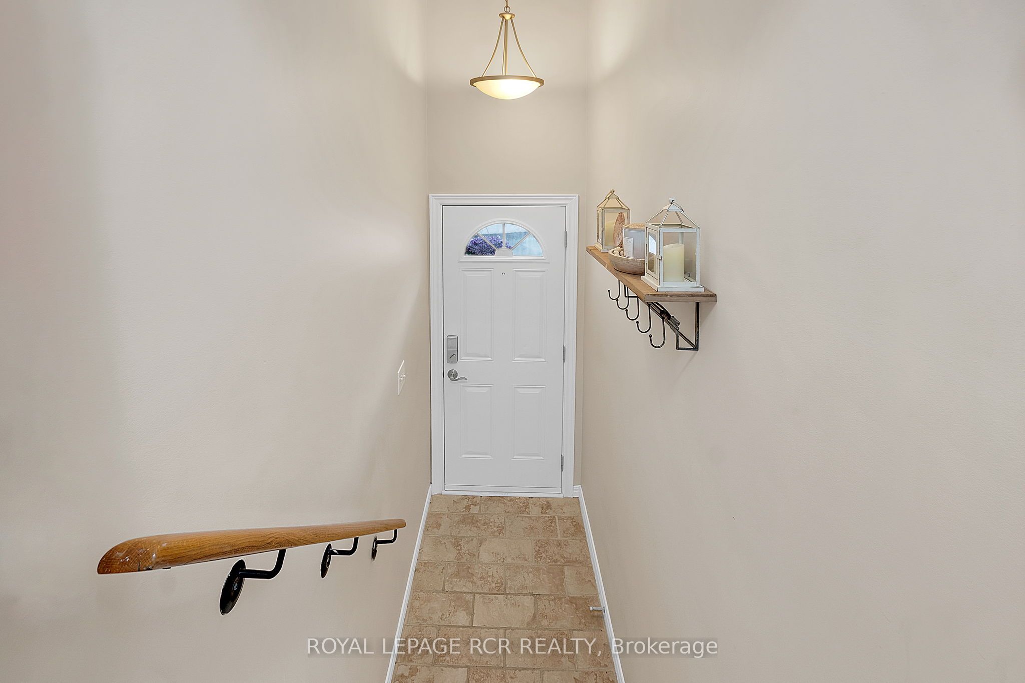 3a Robert Lane Property Photo 3