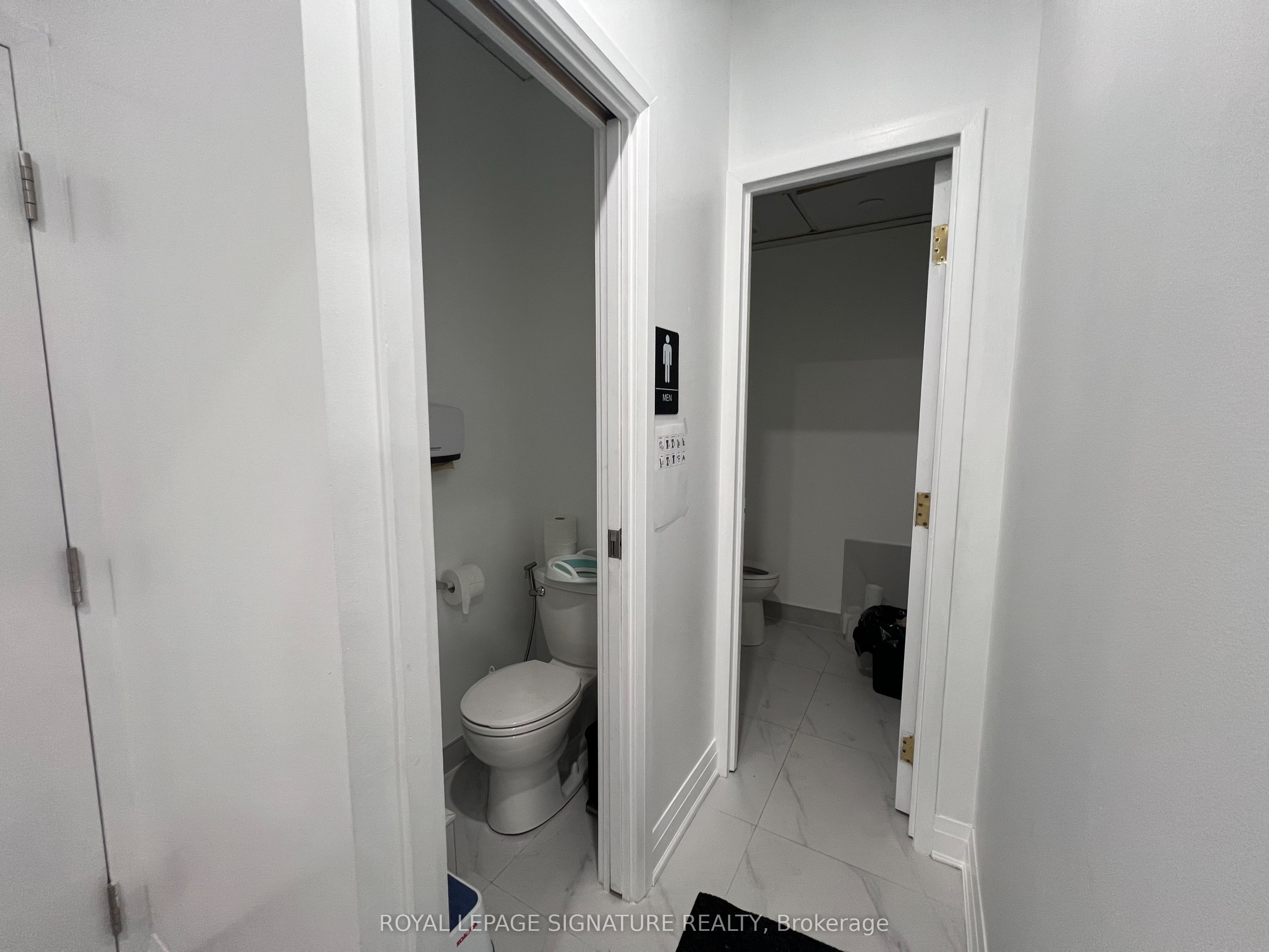 1020 Matheson Boulevard E 14 Property Photo 9