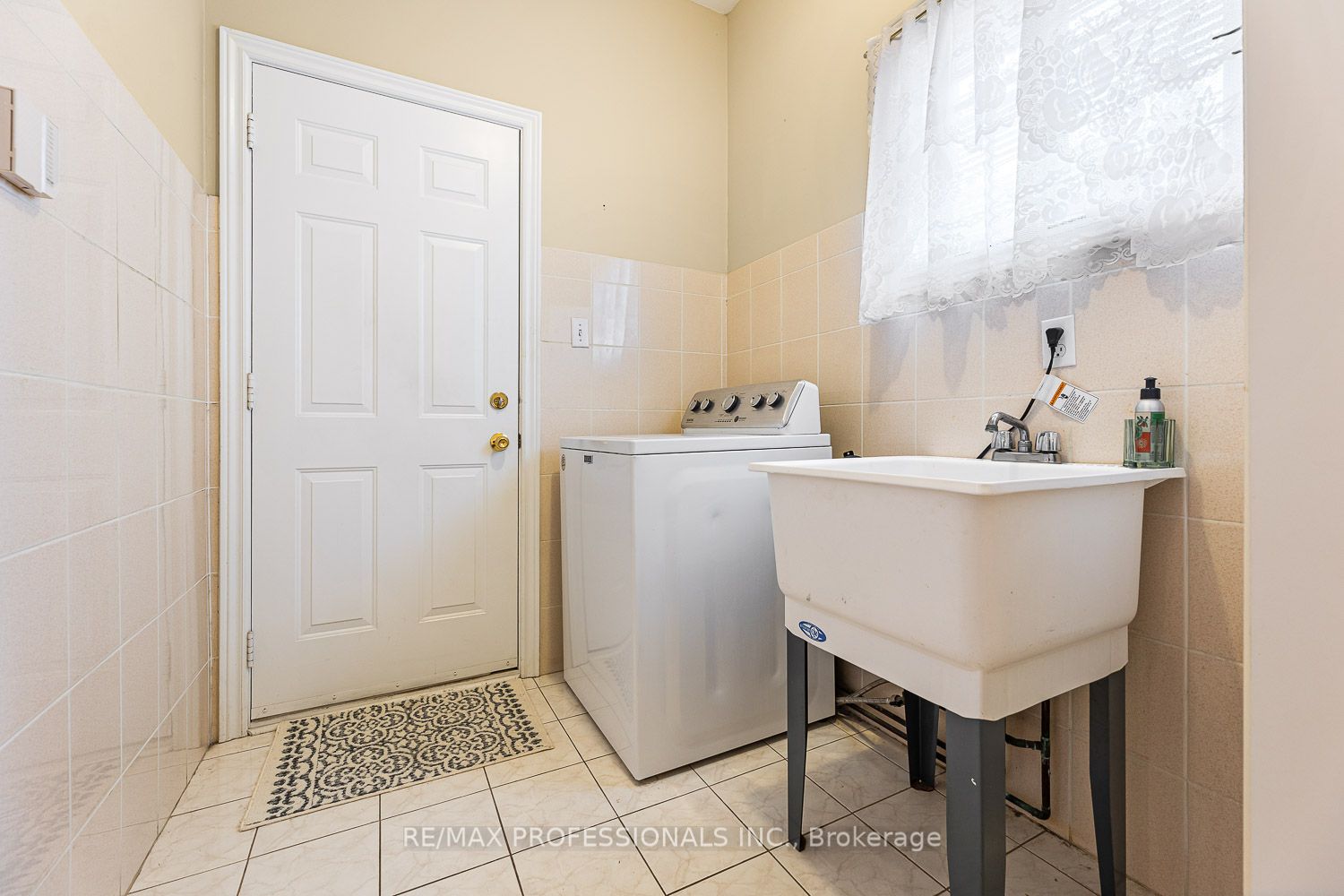 11 Riverwood Terrace Property Photo 15