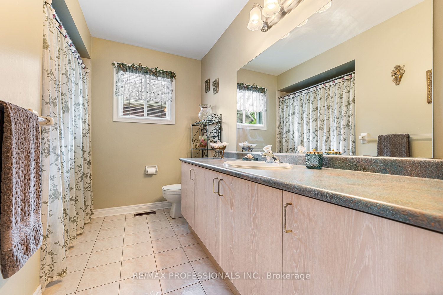 11 Riverwood Terrace Property Photo 24