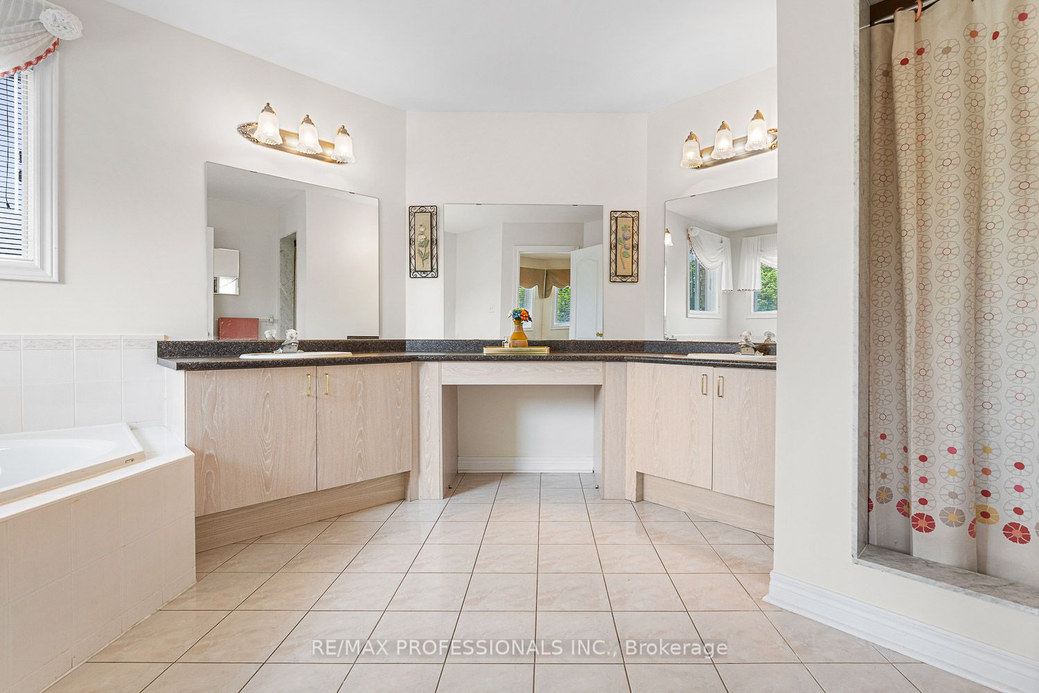 11 Riverwood Terrace Property Photo 27