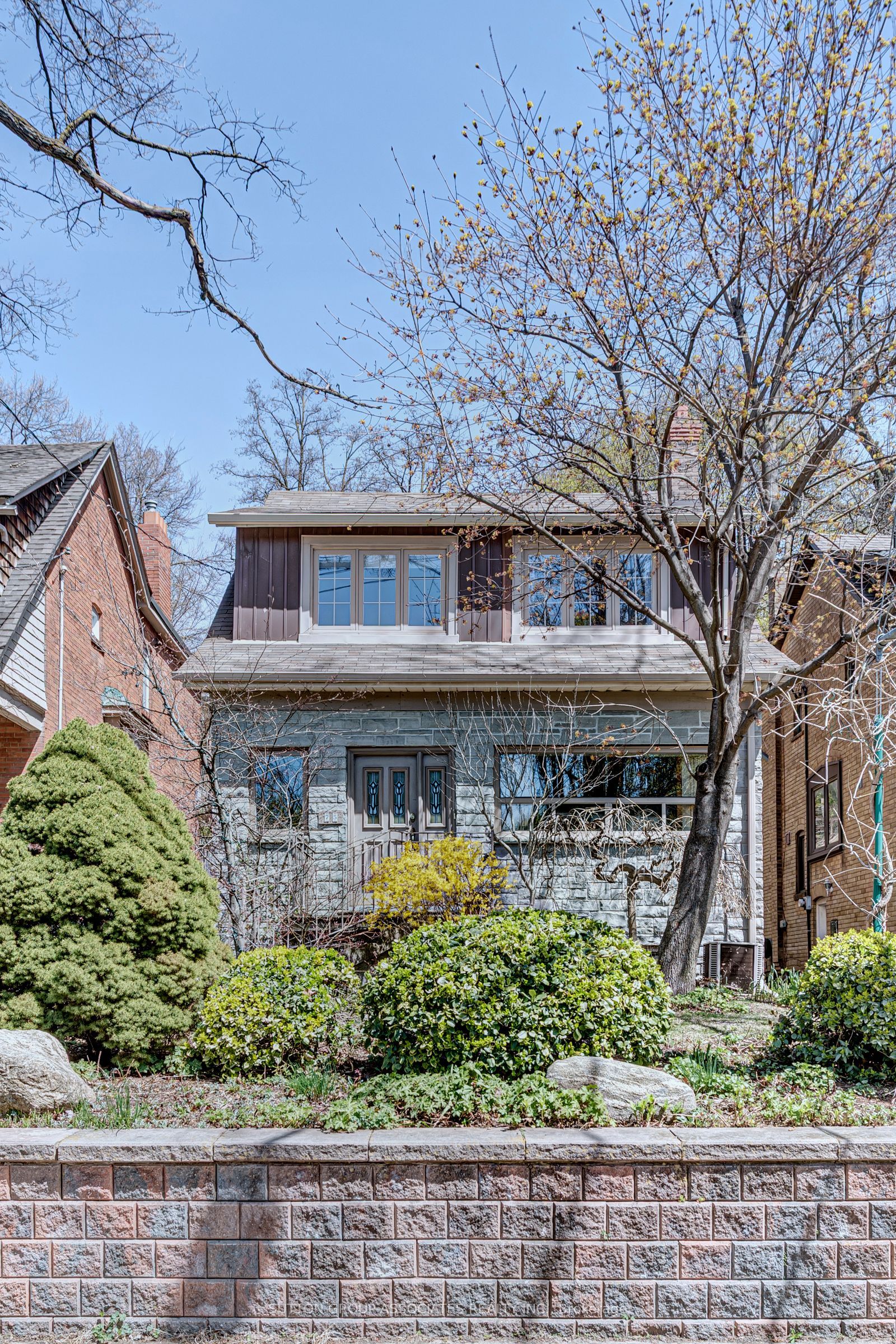 75 Clendenan Avenue Property Photo 1
