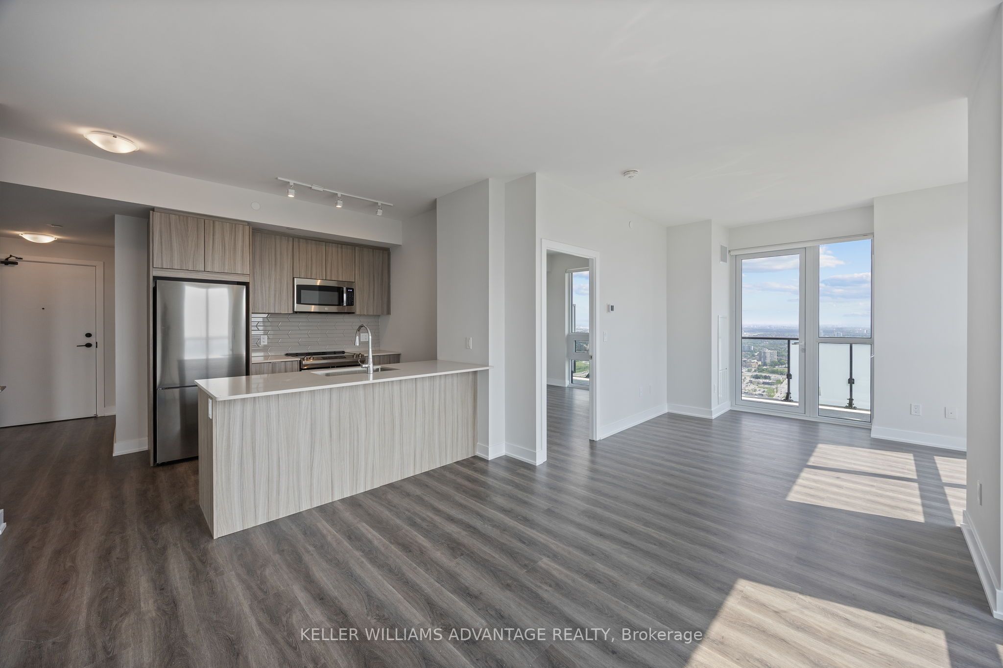#4703 - 430 Square One Drive Property Photo 4