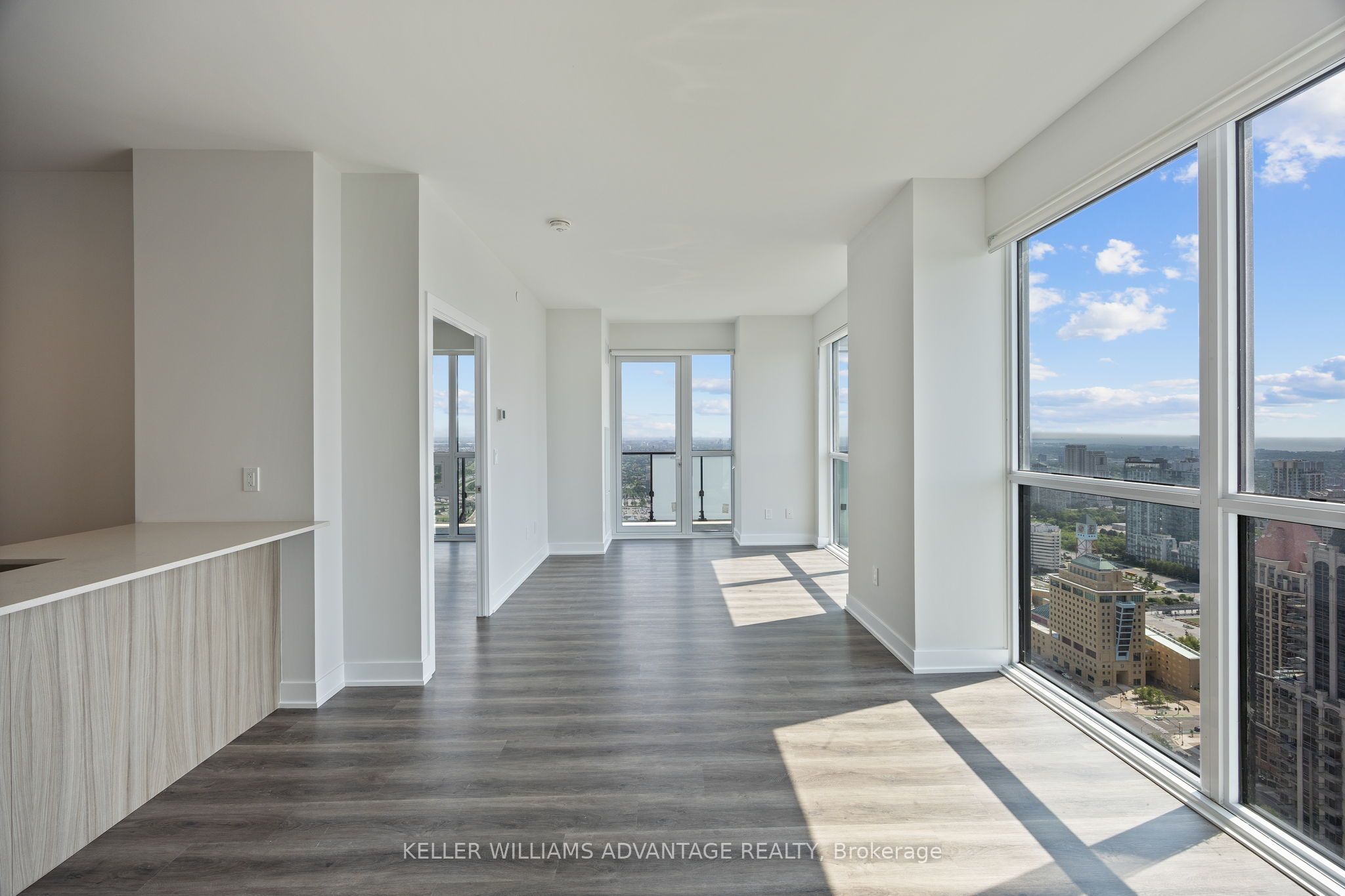 #4703 - 430 Square One Drive Property Photo 10