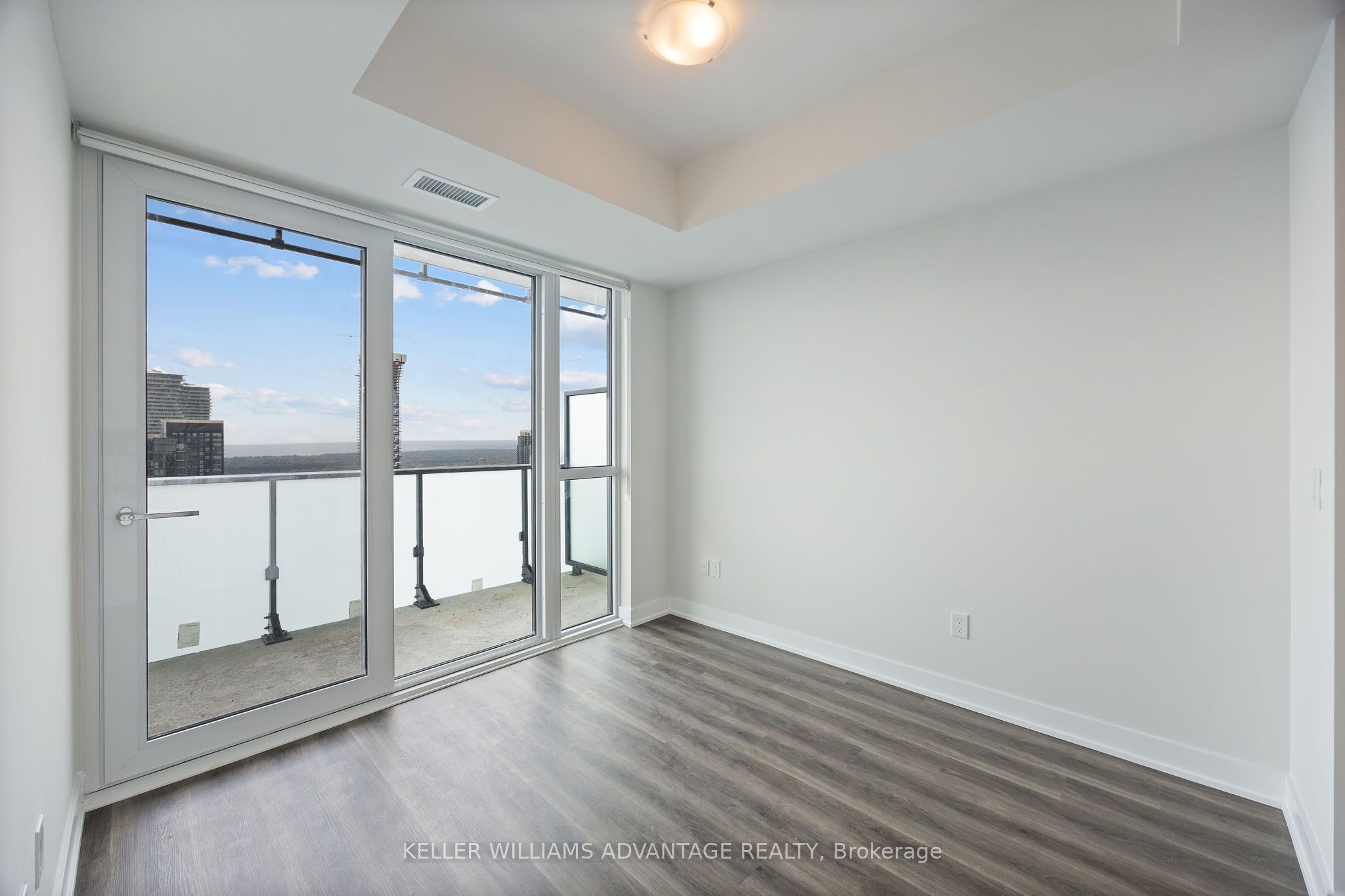 #4703 - 430 Square One Drive Property Photo 13