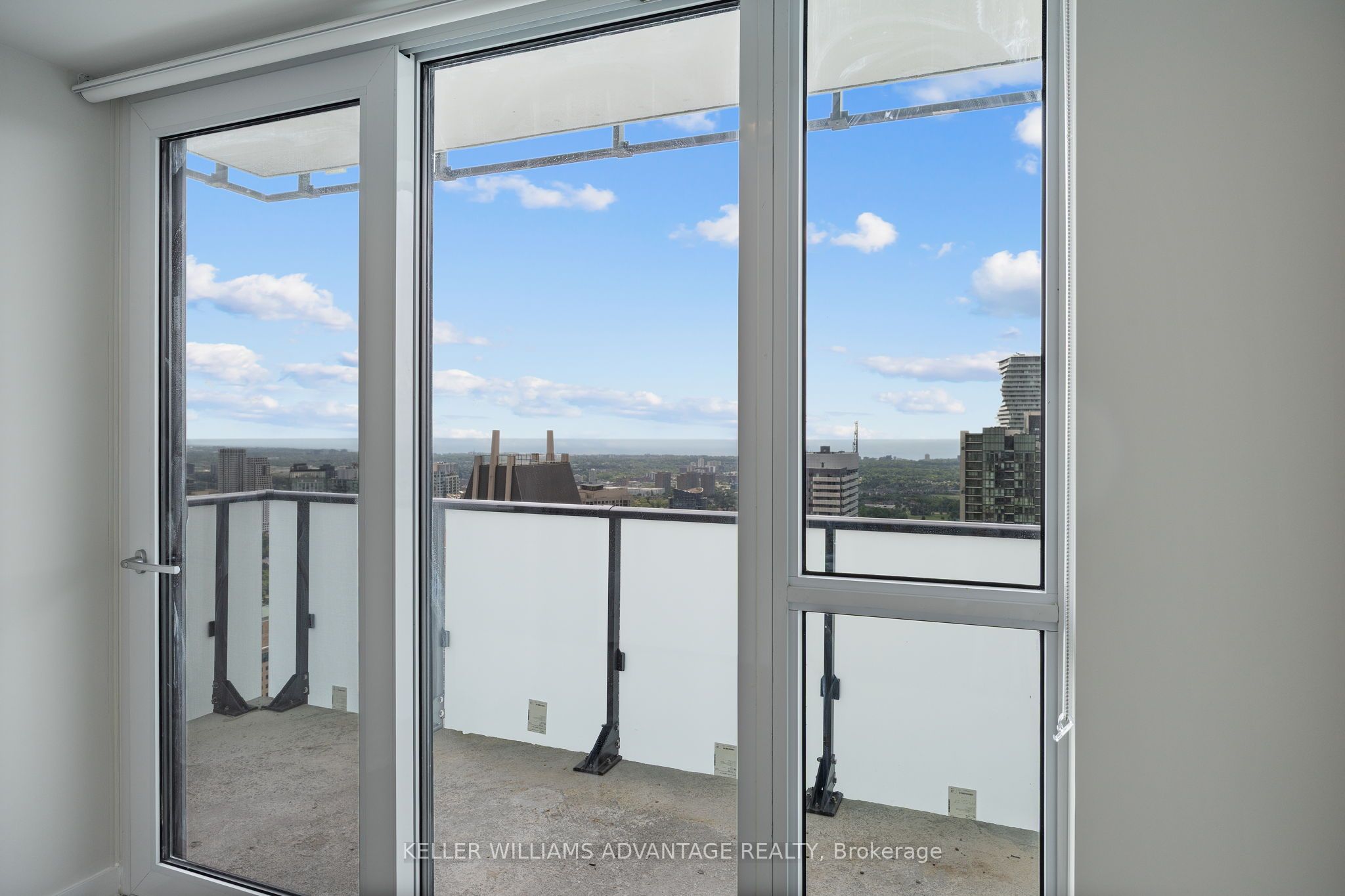 #4703 - 430 Square One Drive Property Photo 19