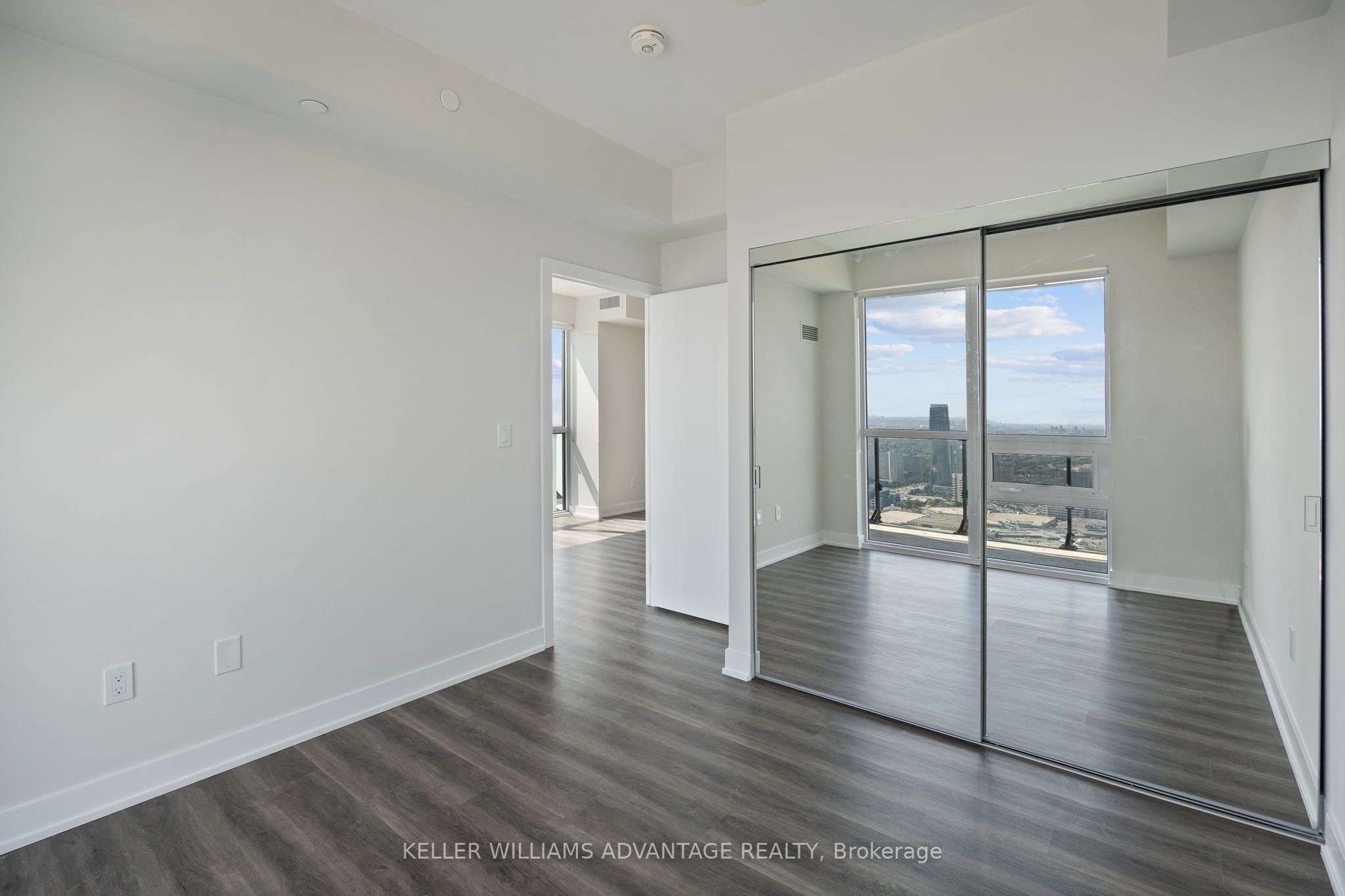 #4703 - 430 Square One Drive Property Photo 23