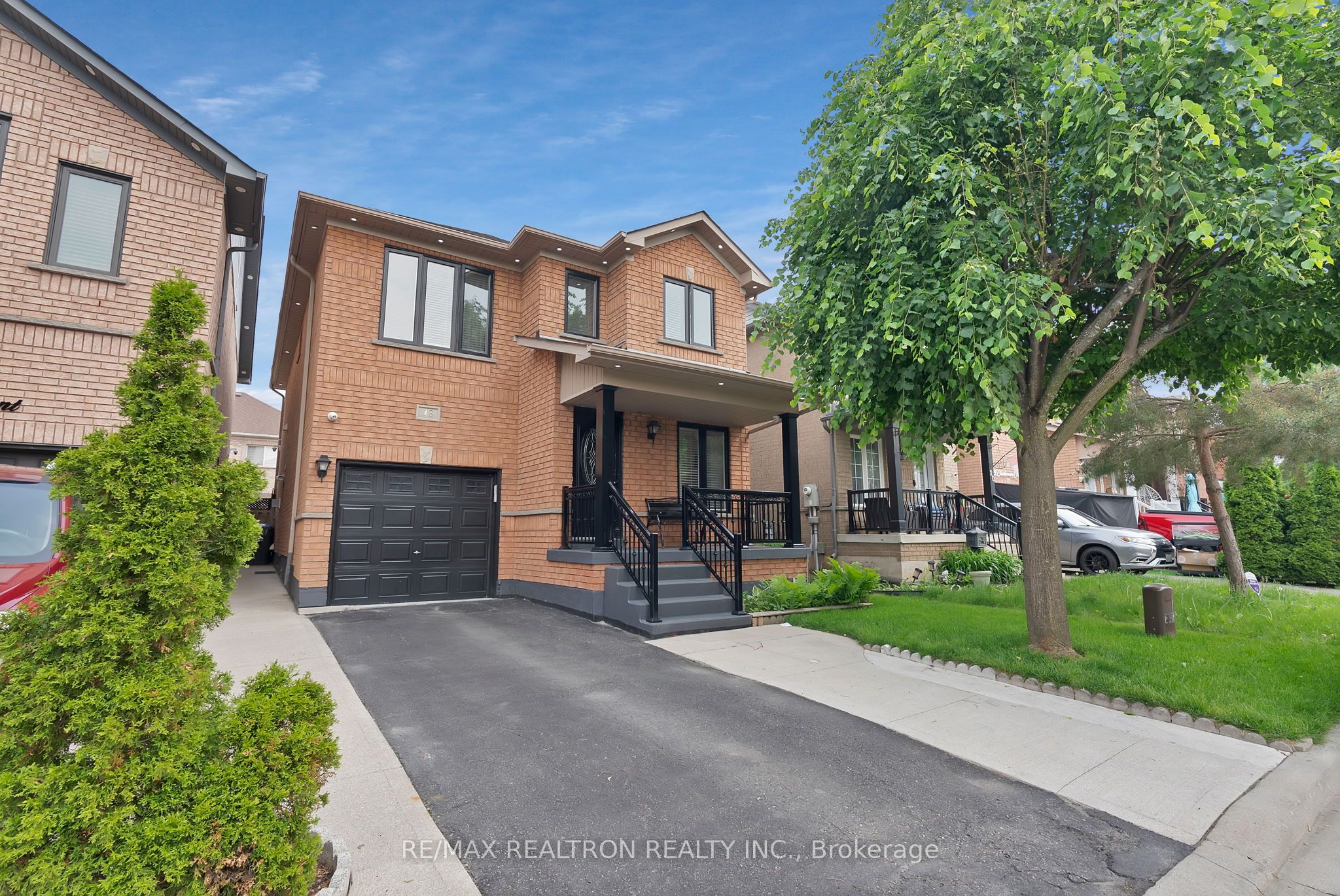 18 Chestermere Crescent Property Photo 1