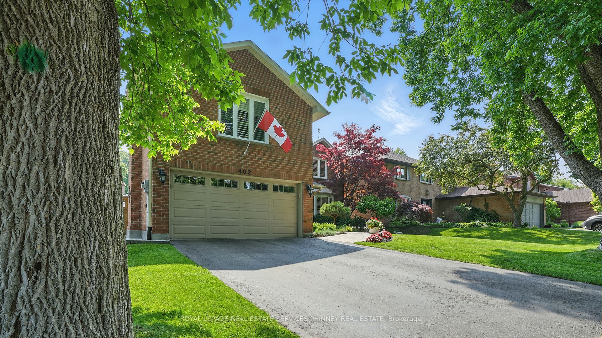 402 Barclay Crescent Property Photo 1