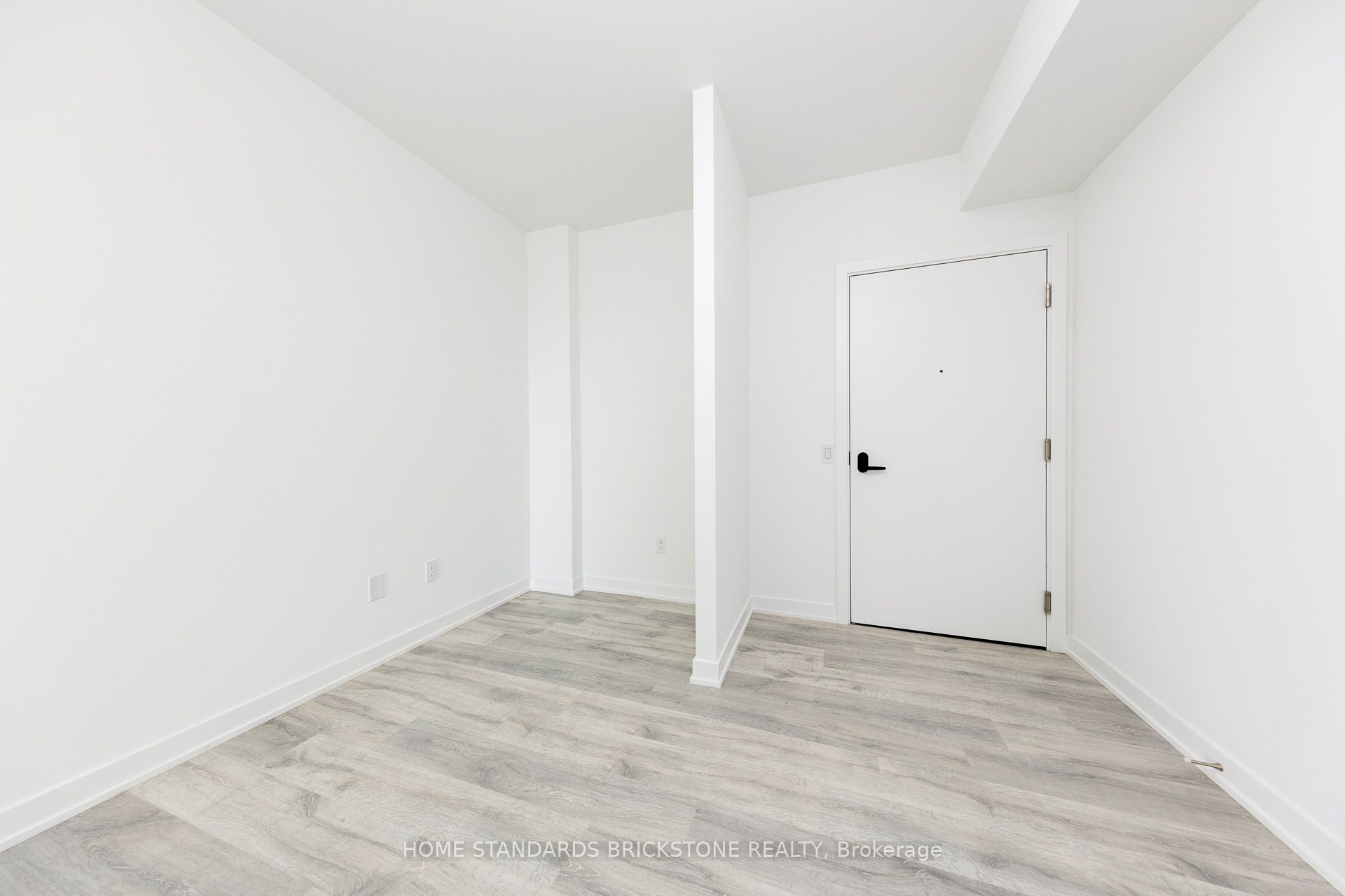 220 Missinnihe Way 1012 Property Photo 22