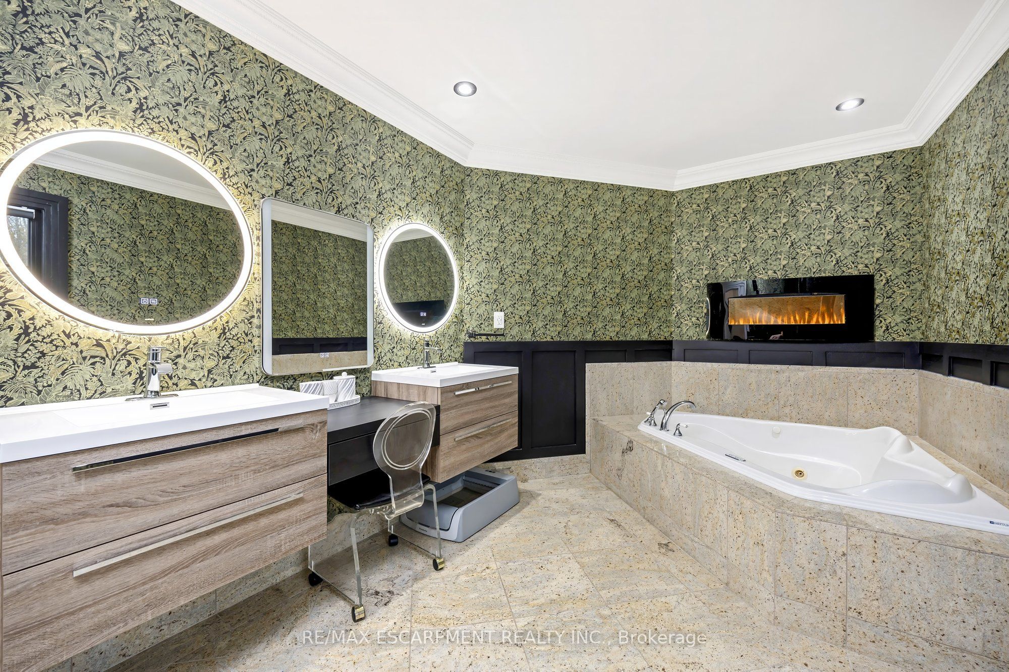 12199 Guelph Line Property Photo 23