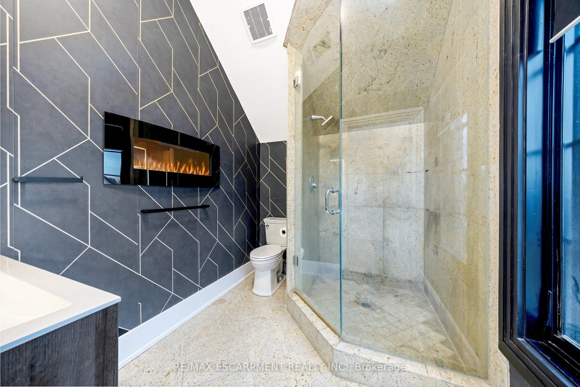 12199 Guelph Line Property Photo 24