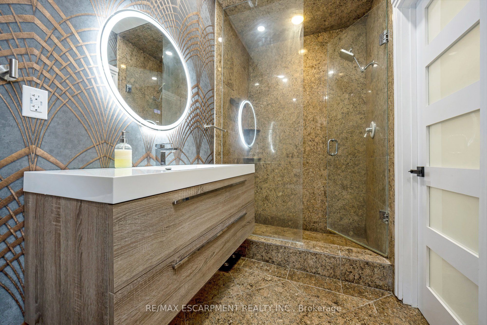 12199 Guelph Line Property Photo 28