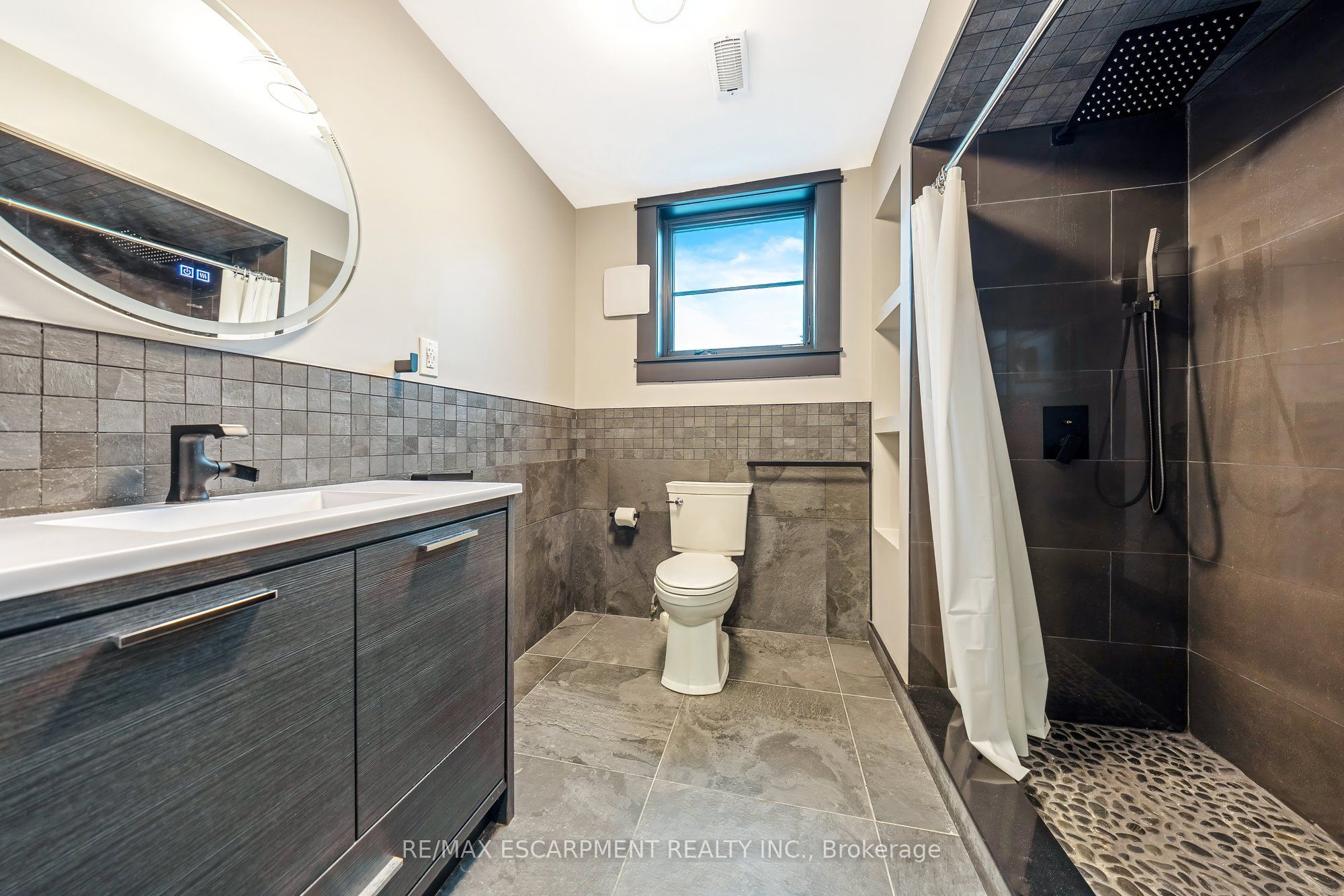 12199 Guelph Line Property Photo 38