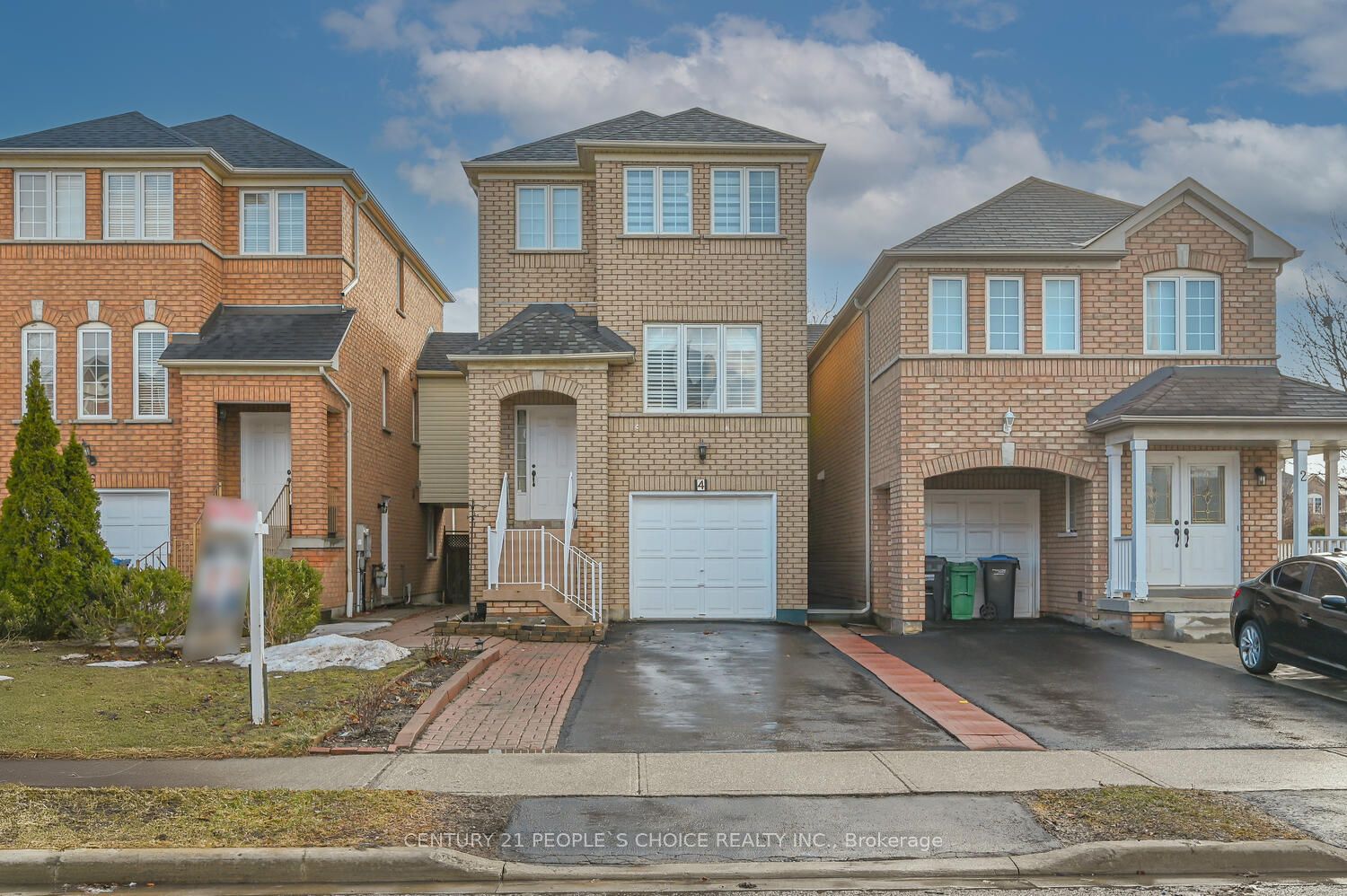 4 Domenico Crescent Property Photo 4