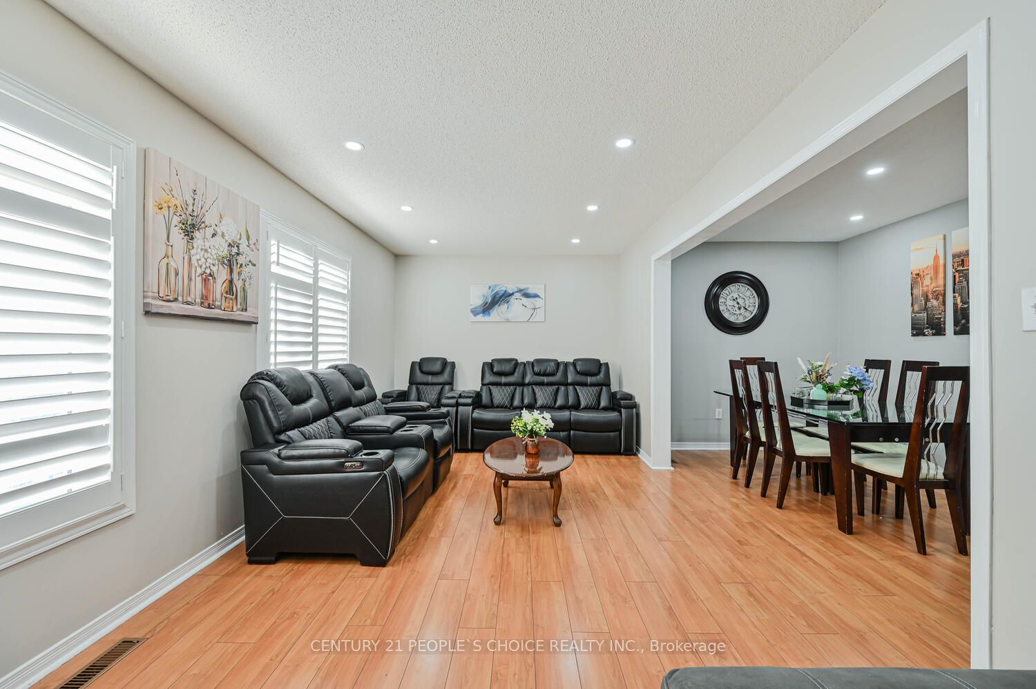 4 Domenico Crescent Property Photo 11