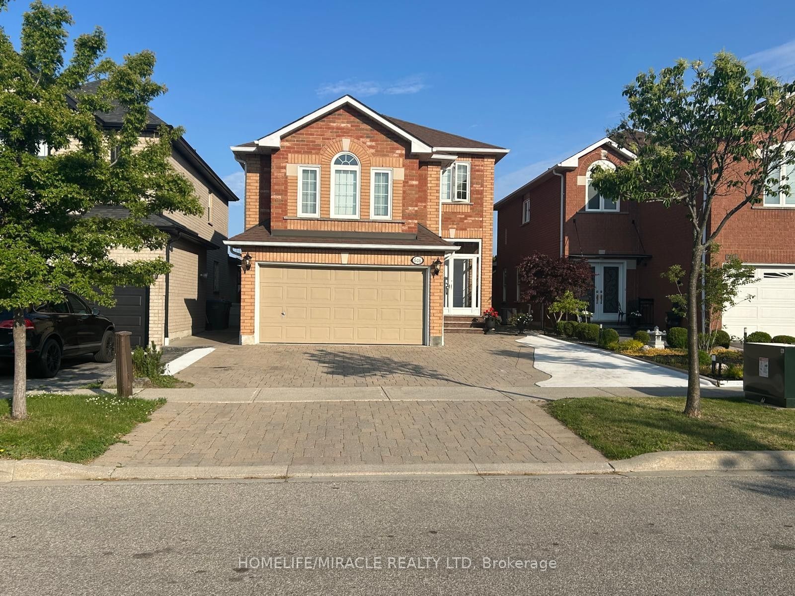 608 Driftcurrent Drive Property Photo 1