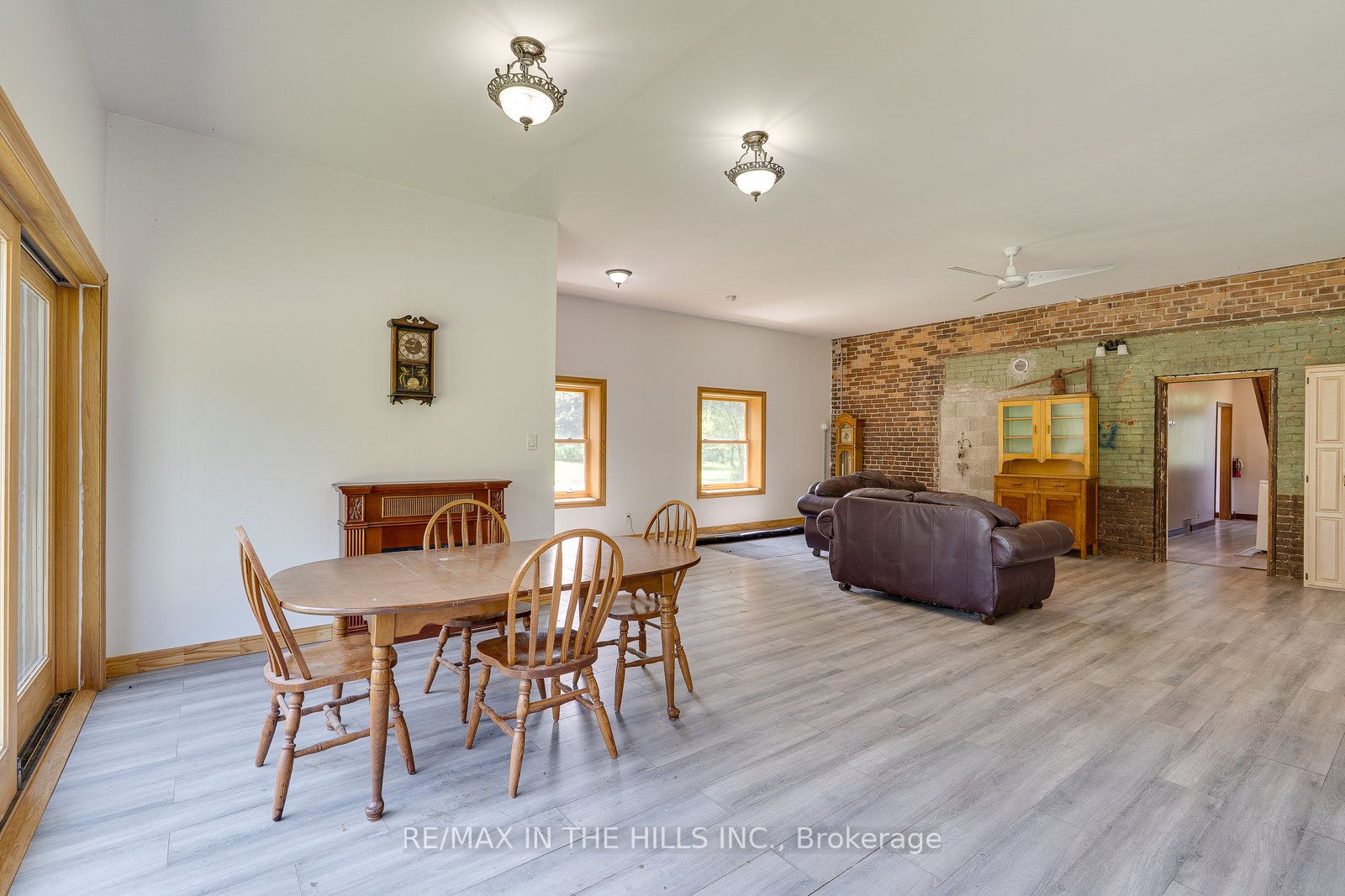 20643 Kennedy Road Property Photo 9