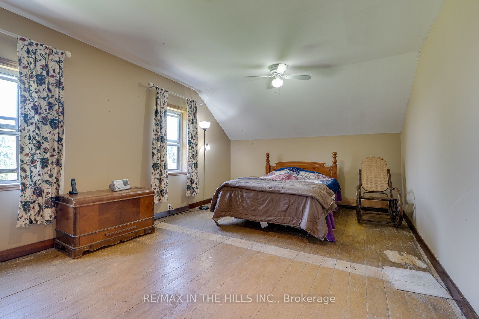 20643 Kennedy Road Property Photo 15