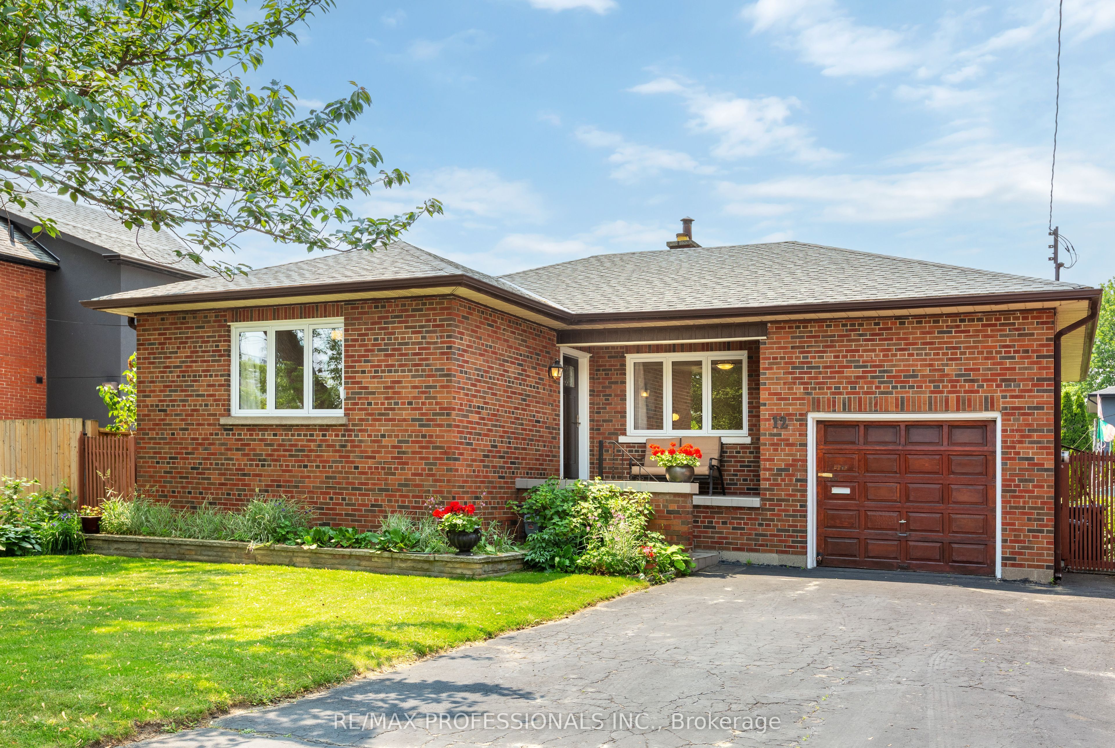 12 Mcintosh Avenue Property Photo 1