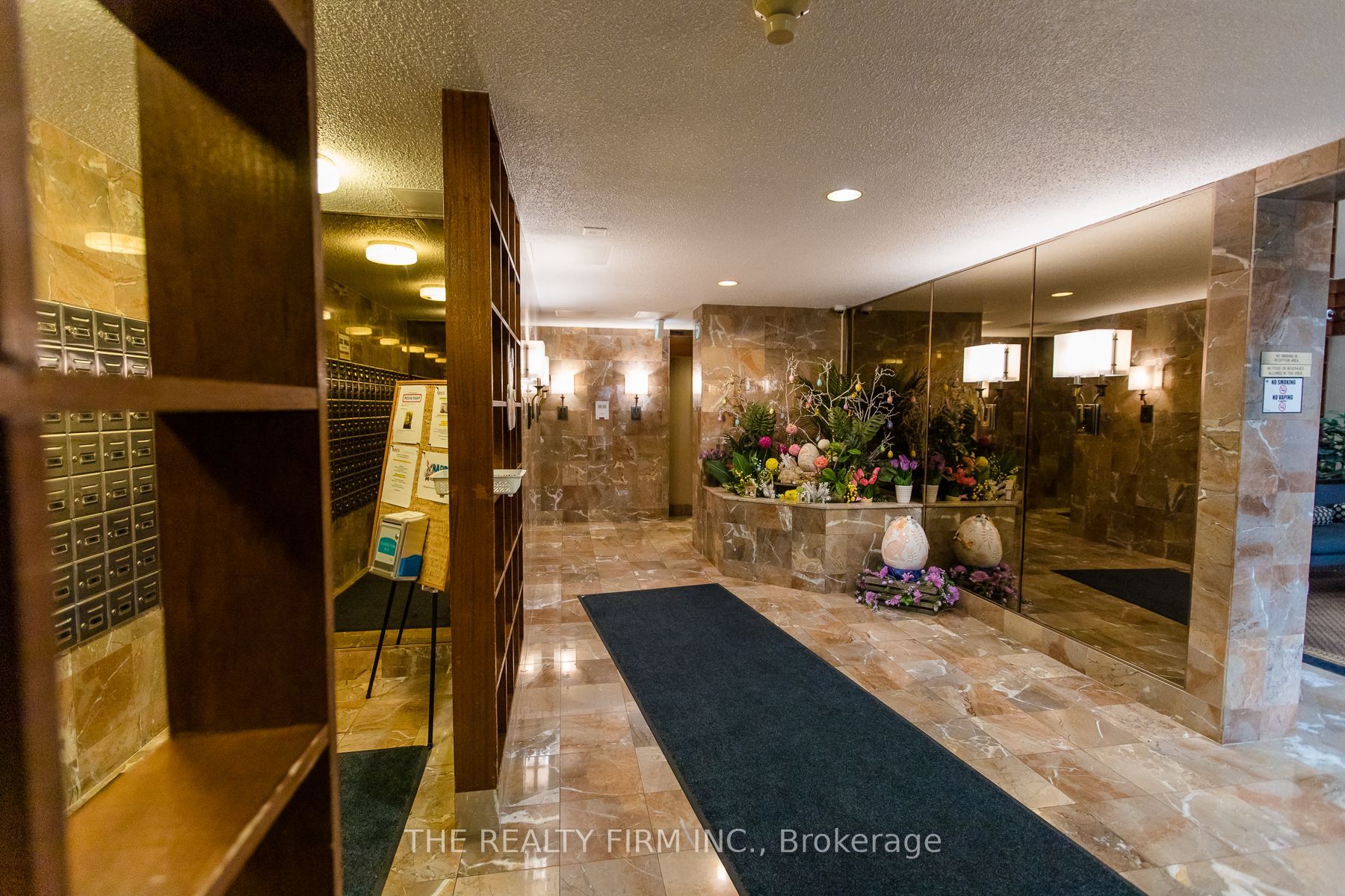 100 County Court Boulevard 406 Property Photo 3
