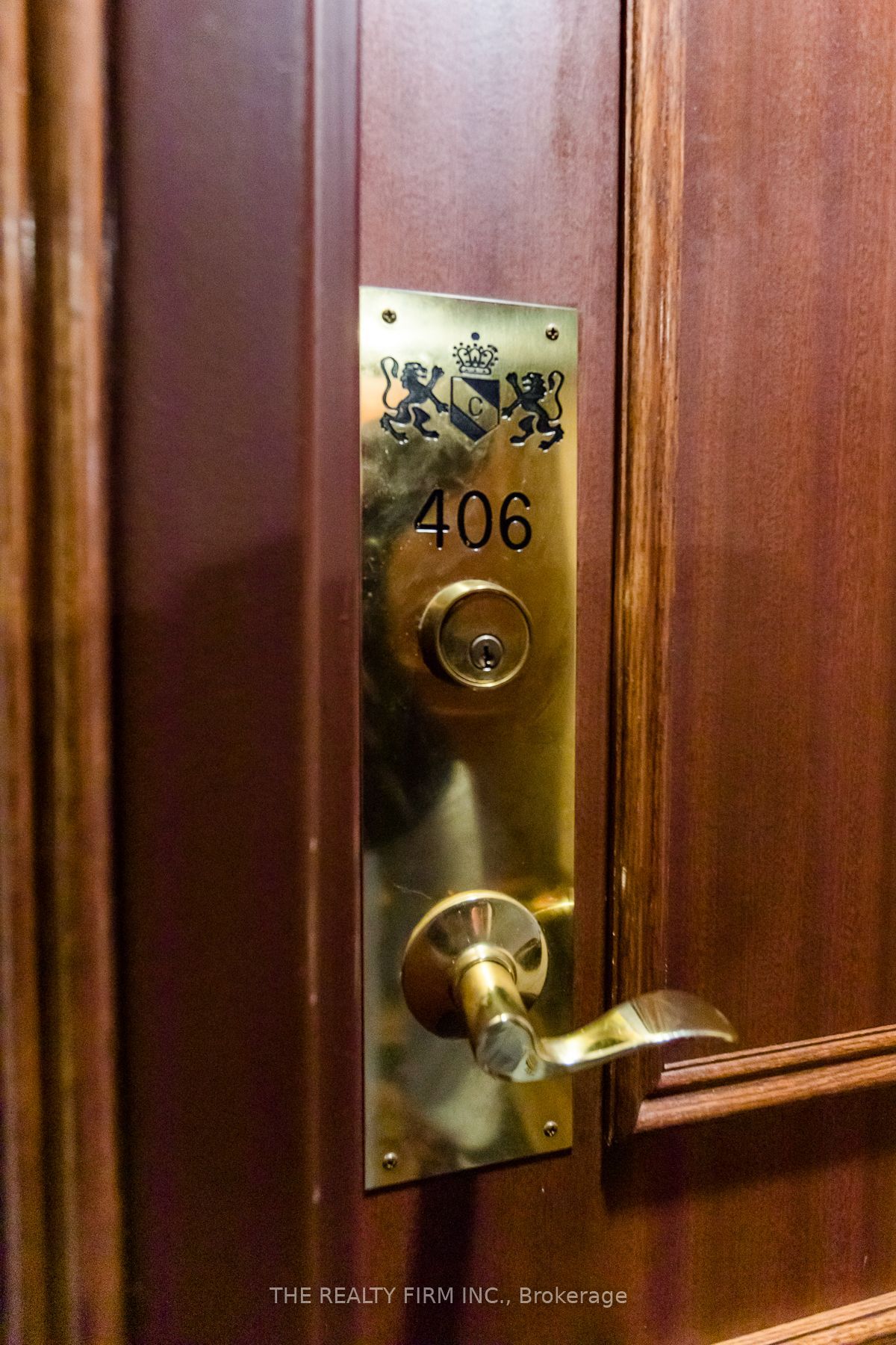 100 County Court Boulevard 406 Property Photo 6